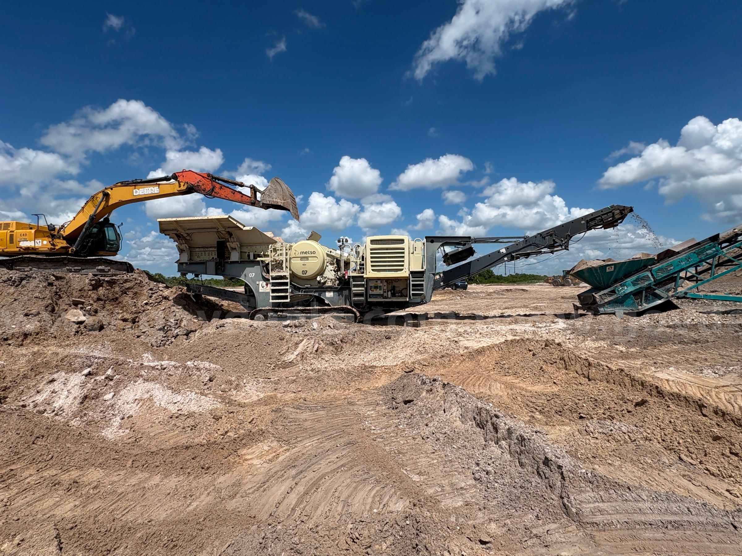 2018 Metso Lokotrack LT106 Crawler Jaw Crusher Metso LT106 Government Surplus Auction - Photo #4
