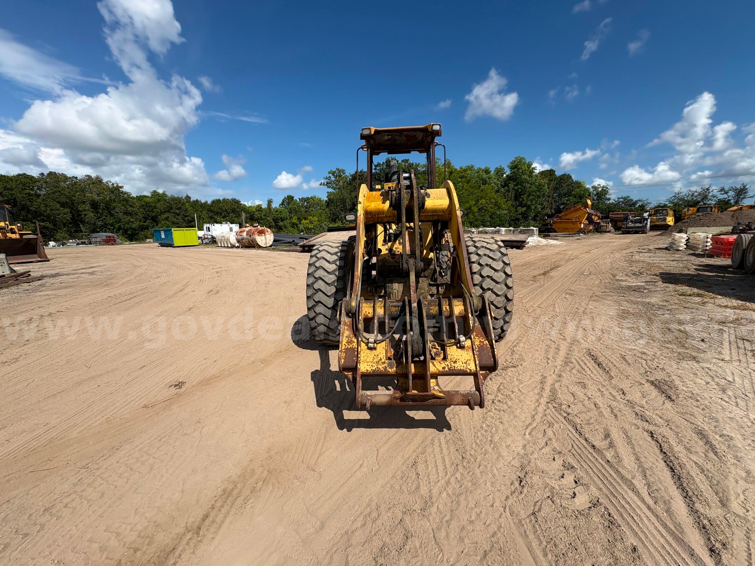 2006 Caterpillar 928GZ 4WD Articulated Wheel Loader Caterpillar 928GZ Government Surplus Auction - Photo #4