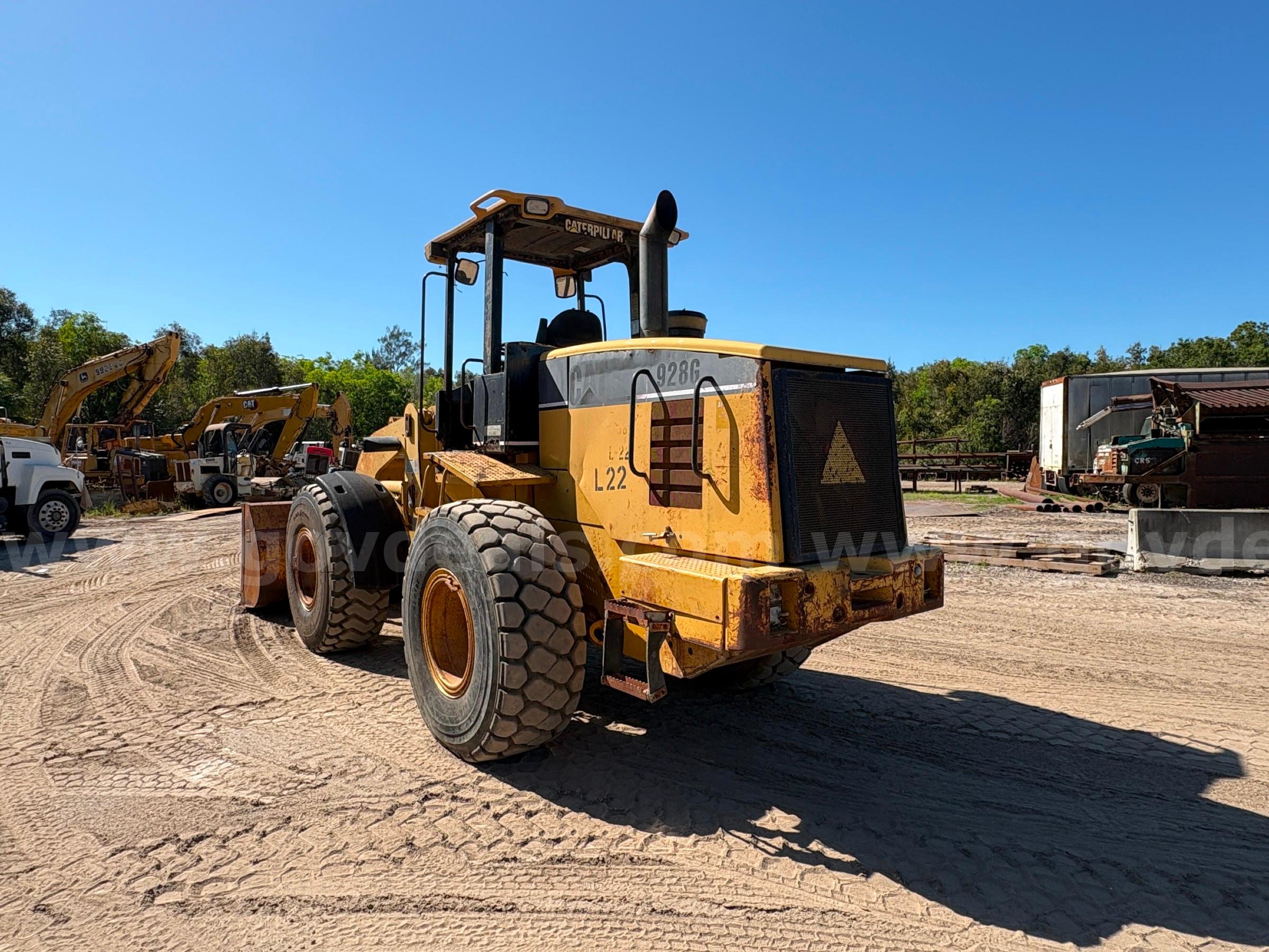 2002 Caterpillar 928 4WD Articulated Wheel Loader Caterpillar 928 Government Surplus Auction - Photo #4
