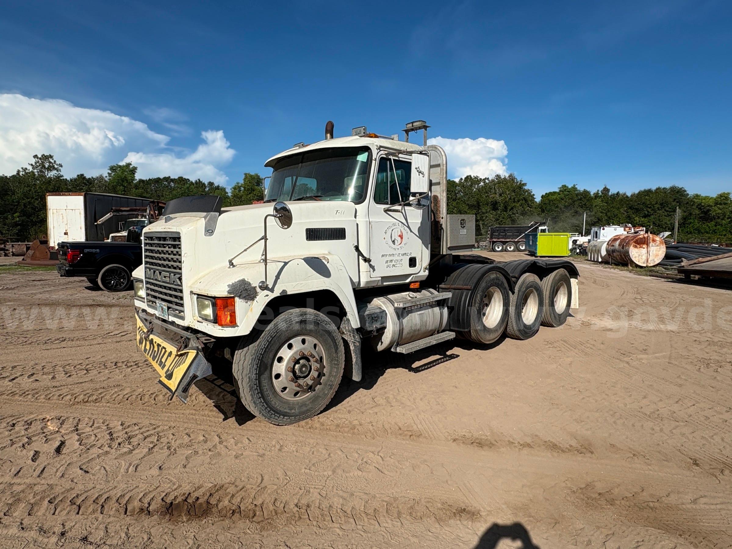 1997 Mack CH613 Day Cab Tri/A Truck Tractor