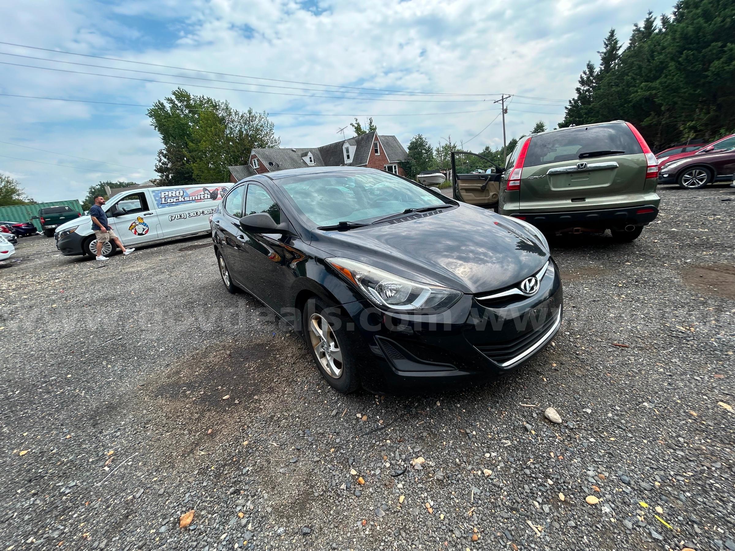 2014 Hyundai Elantra GLS A/T Hyundai Elantra Government Surplus Auction - Photo #3
