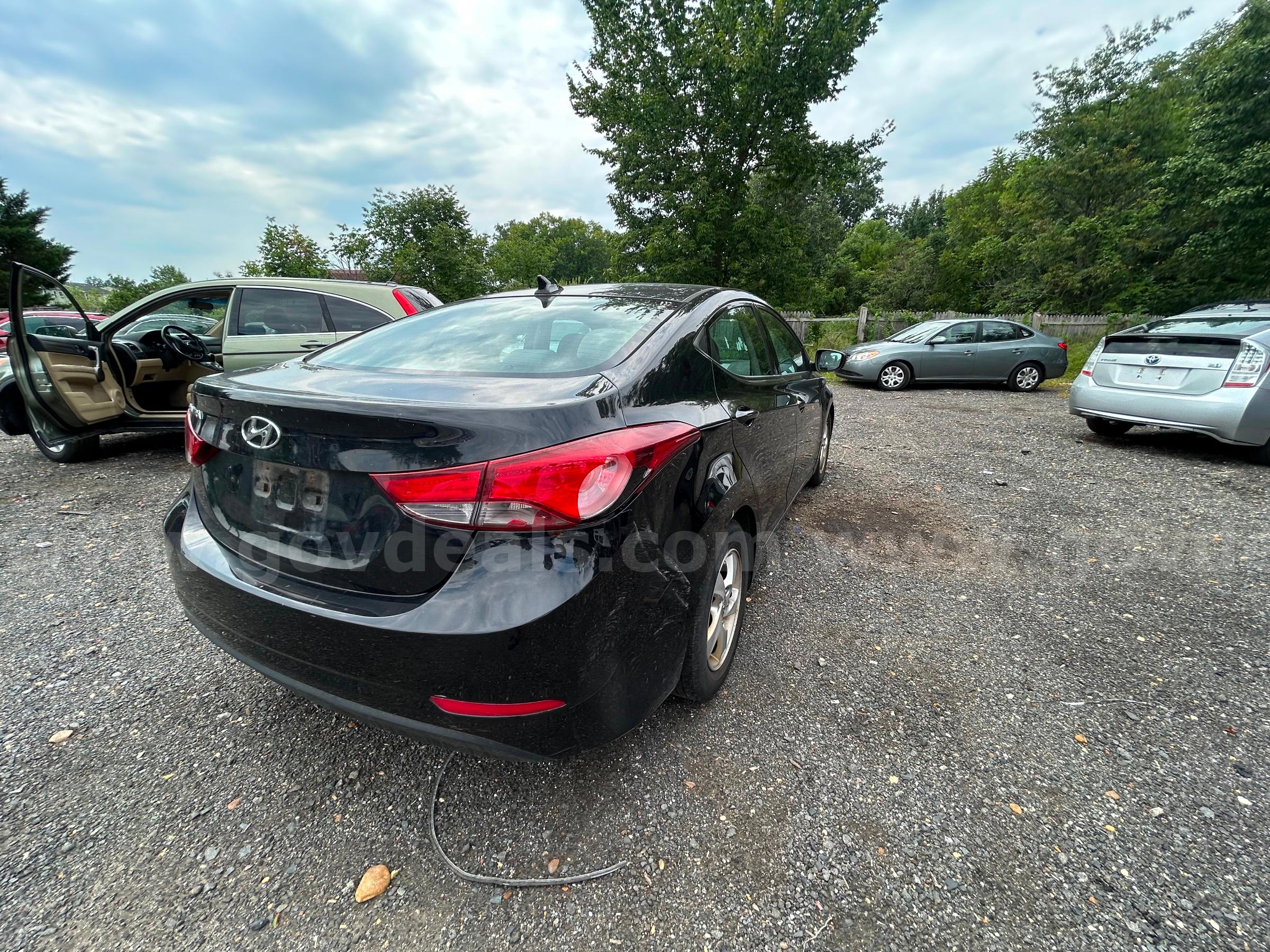 2014 Hyundai Elantra GLS A/T Hyundai Elantra Government Surplus Auction - Photo #4