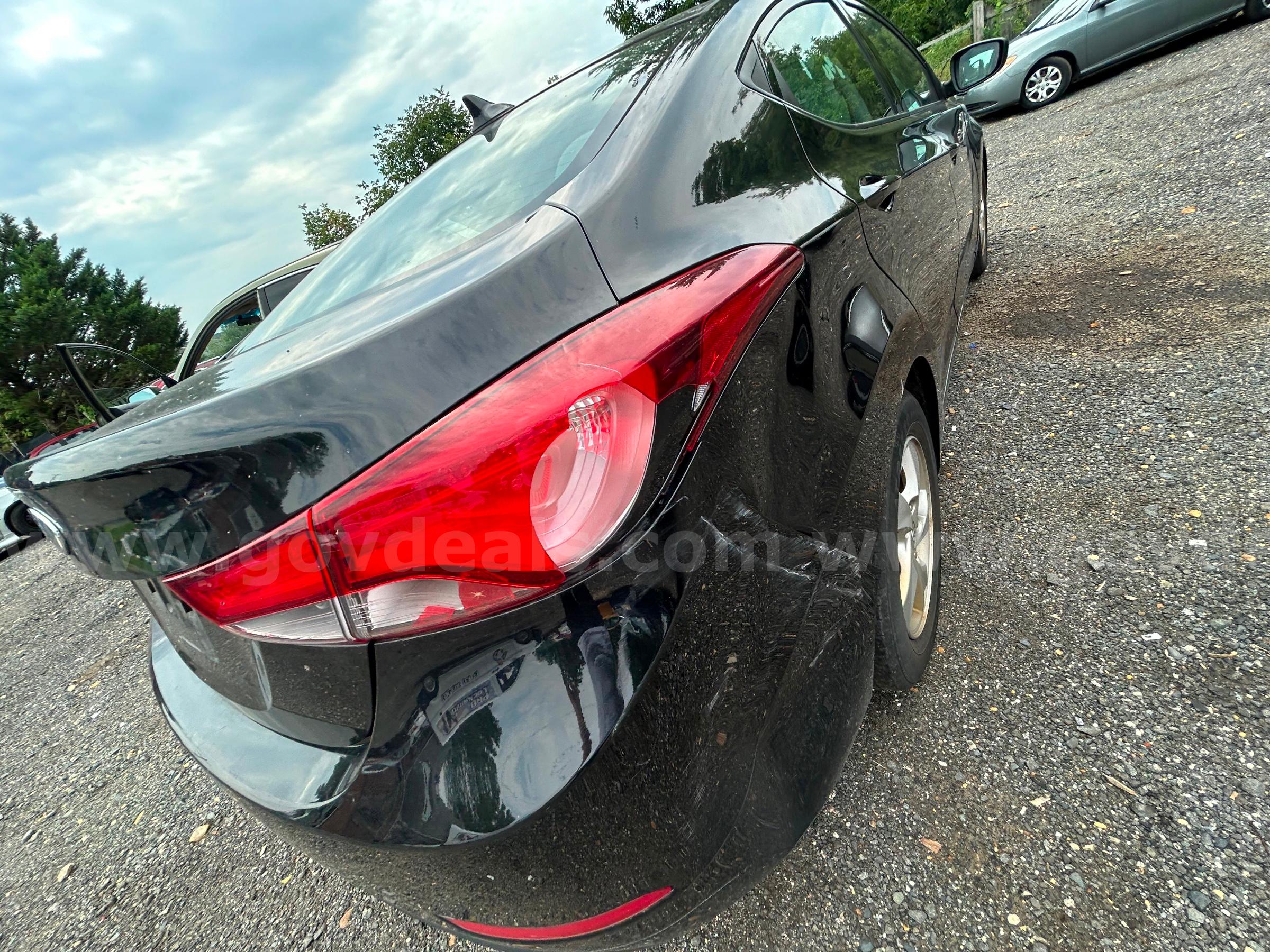 2014 Hyundai Elantra GLS A/T Hyundai Elantra Government Surplus Auction - Photo #5