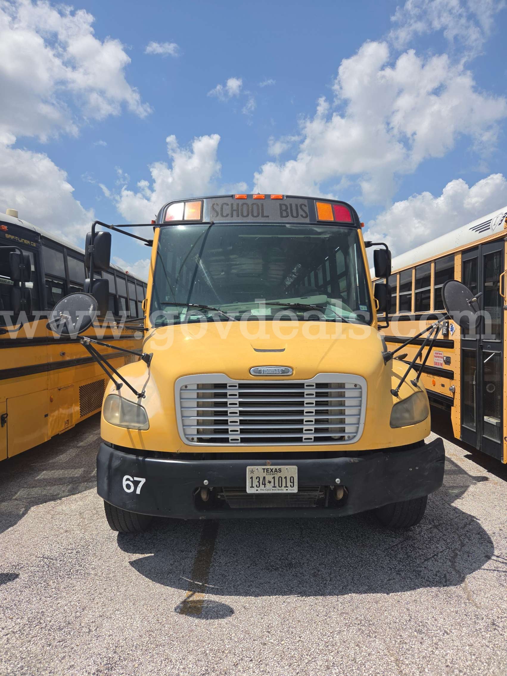2009 Freightliner B2 Bus Chassis FREIGHTLINER B2 Bus Chassis Government Surplus Auction - Photo #2