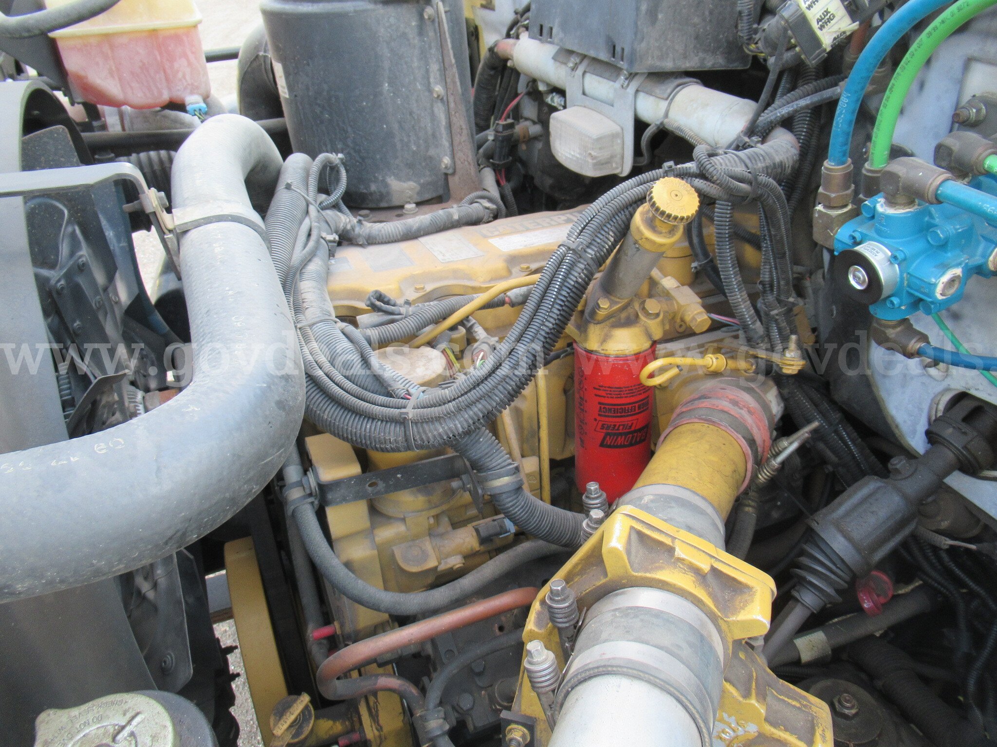 2000 GMC C7H042 Fire Truck GMC C7H042 Government Surplus Auction - Photo #6