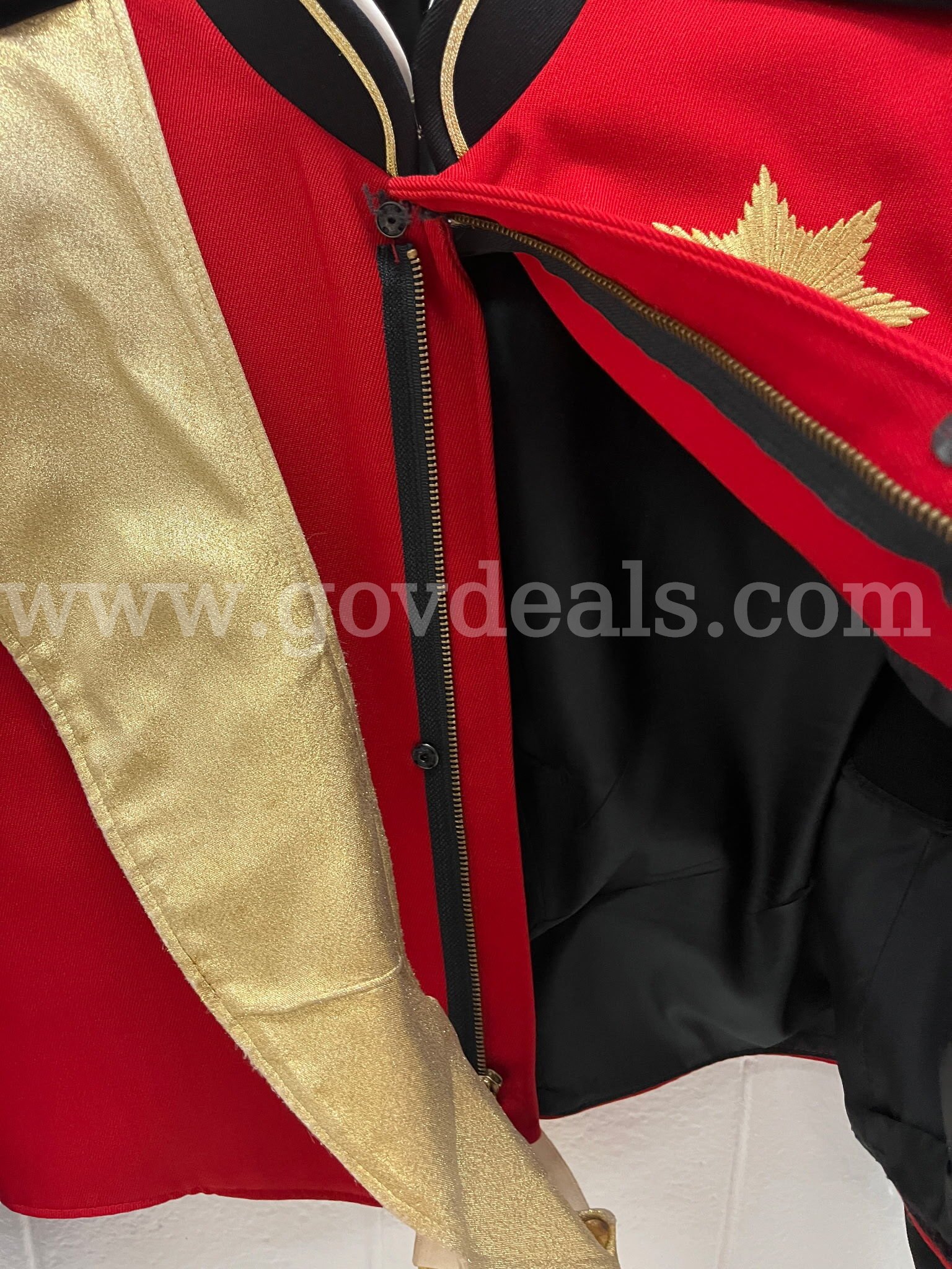 Marching Band Uniforms DeMoulin  Government Surplus Auction - Photo #5