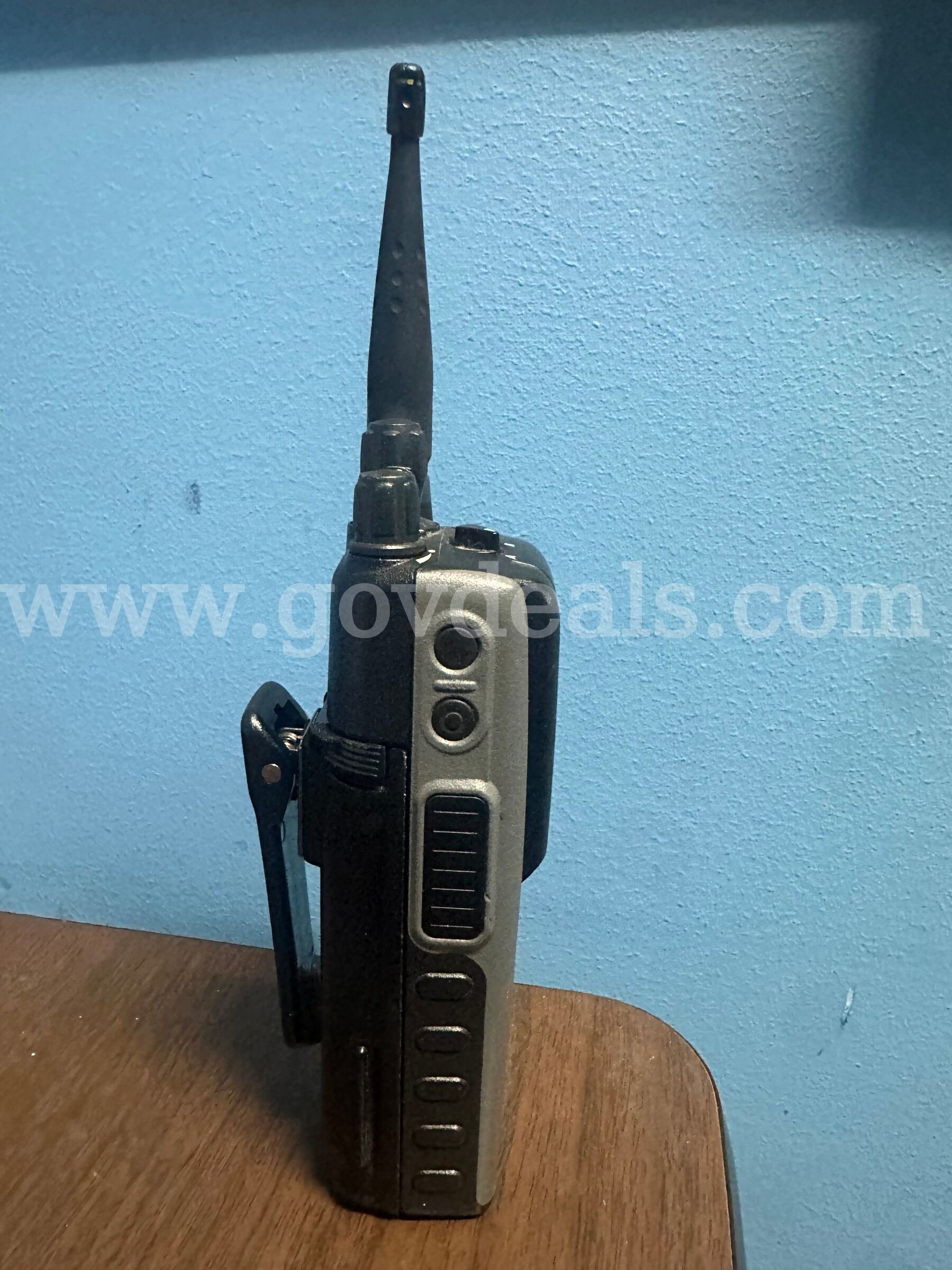 Harris xg-75  w/o P25   Government Surplus Auction - Photo #2