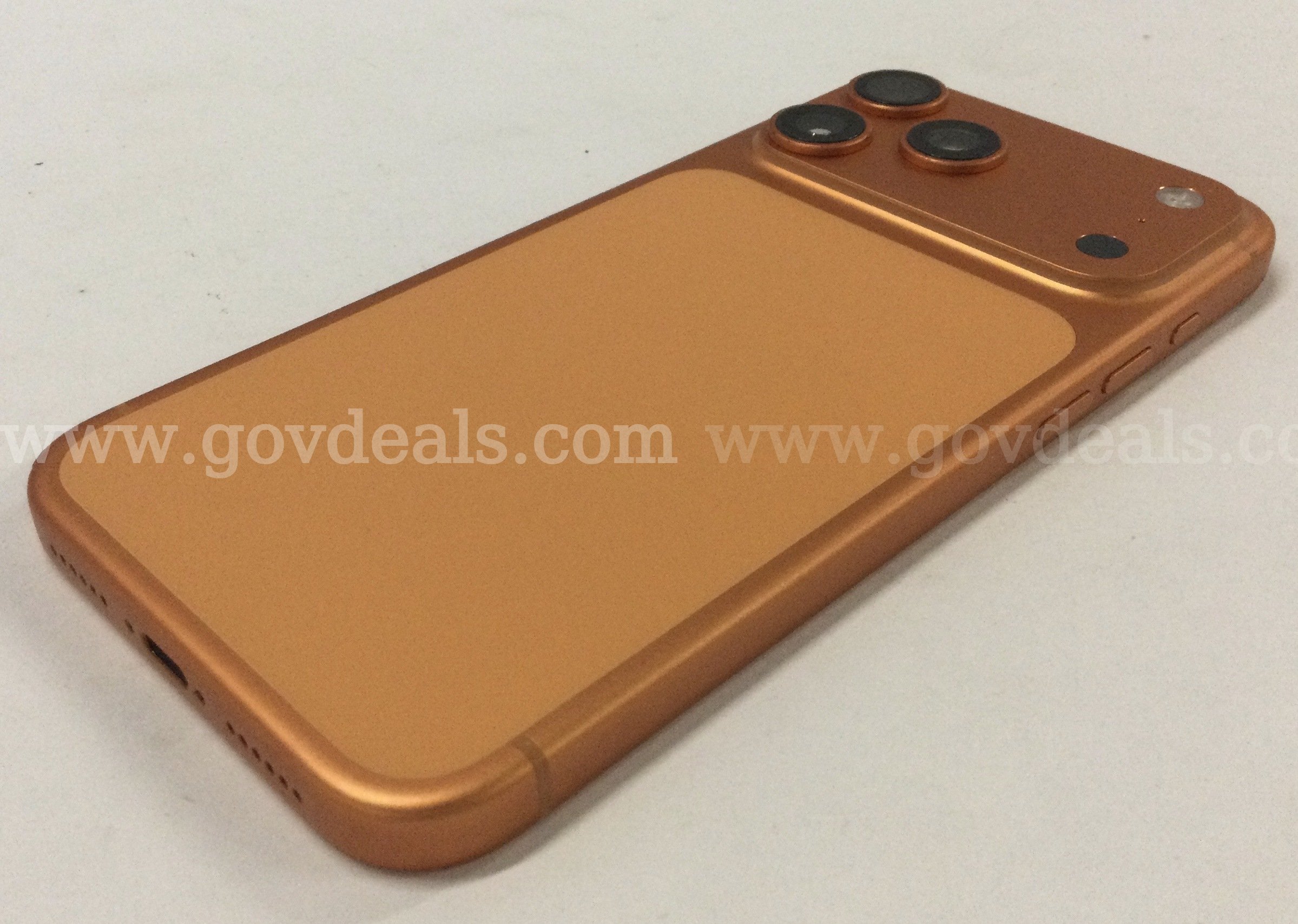 Apple iPhone 17 Pro Max 256GB Cosmic Orange – Grade A – 100% Battery Apple iPhone 17 Government Surplus Auction - Photo #4