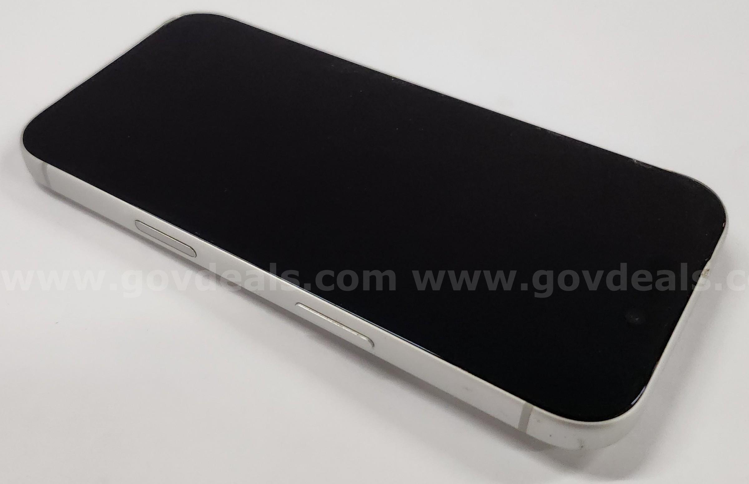 Apple iPhone 17 Pro 256GB Silver – iCloud Locked – Grade C – 98% Battery – Parts Only Apple iPhone 17 Government Surplus Auction - Photo #4
