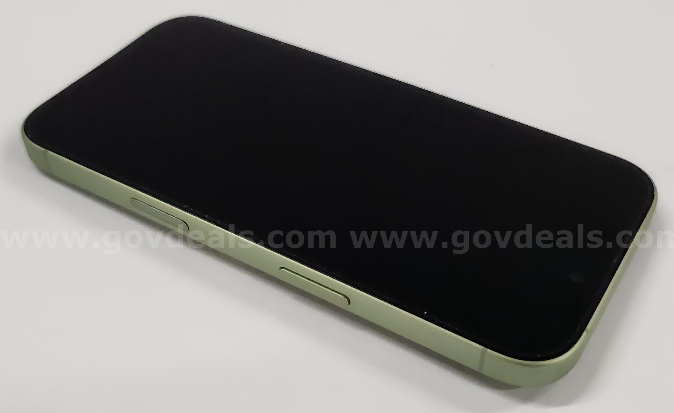Apple iPhone 17 256GB Sage – iCloud Locked – Grade B – 100% Battery – Parts Only Apple iPhone 17 Government Surplus Auction - Photo #4