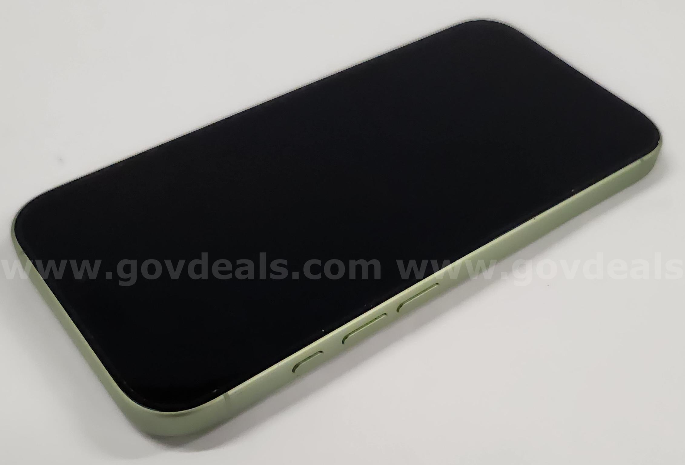 Apple iPhone 17 256GB Sage – iCloud Locked – Grade B – 100% Battery – Parts Only Apple iPhone 17 Government Surplus Auction - Photo #5