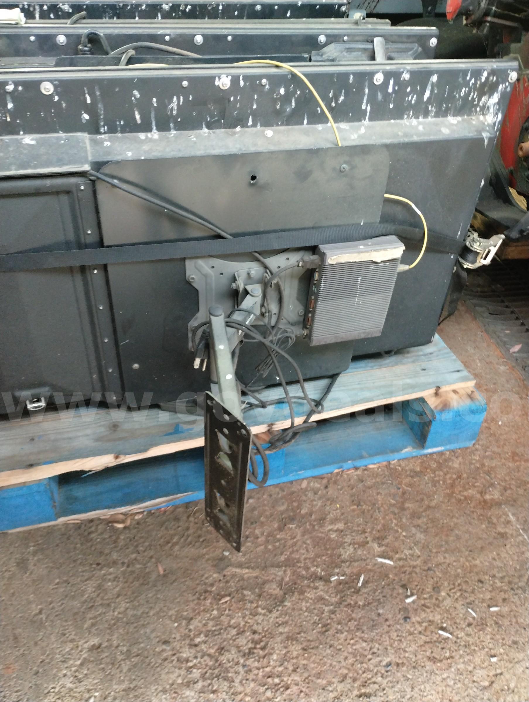 Skyview 42" outdoor TV   Government Surplus Auction - Photo #3