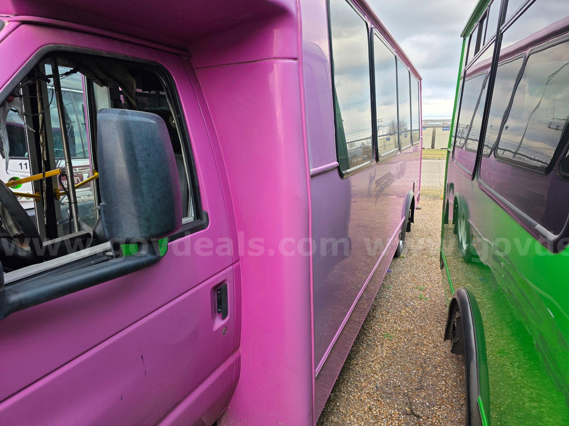 2019 Ford Econoline - Modified Cut A Way Ford Econoline Government Surplus Auction - Photo #3