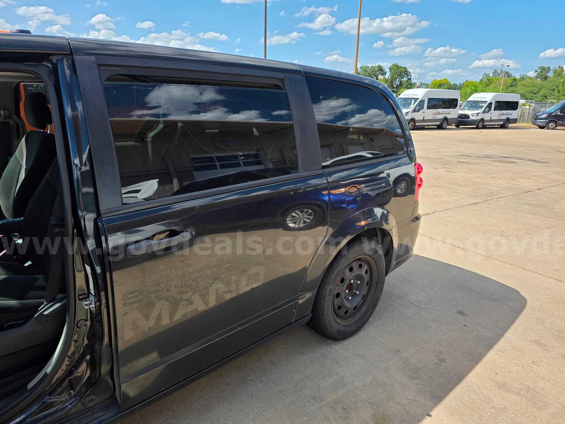 2020 Dodge Grand Caravan Dodge Grand Caravan Government Surplus Auction - Photo #5