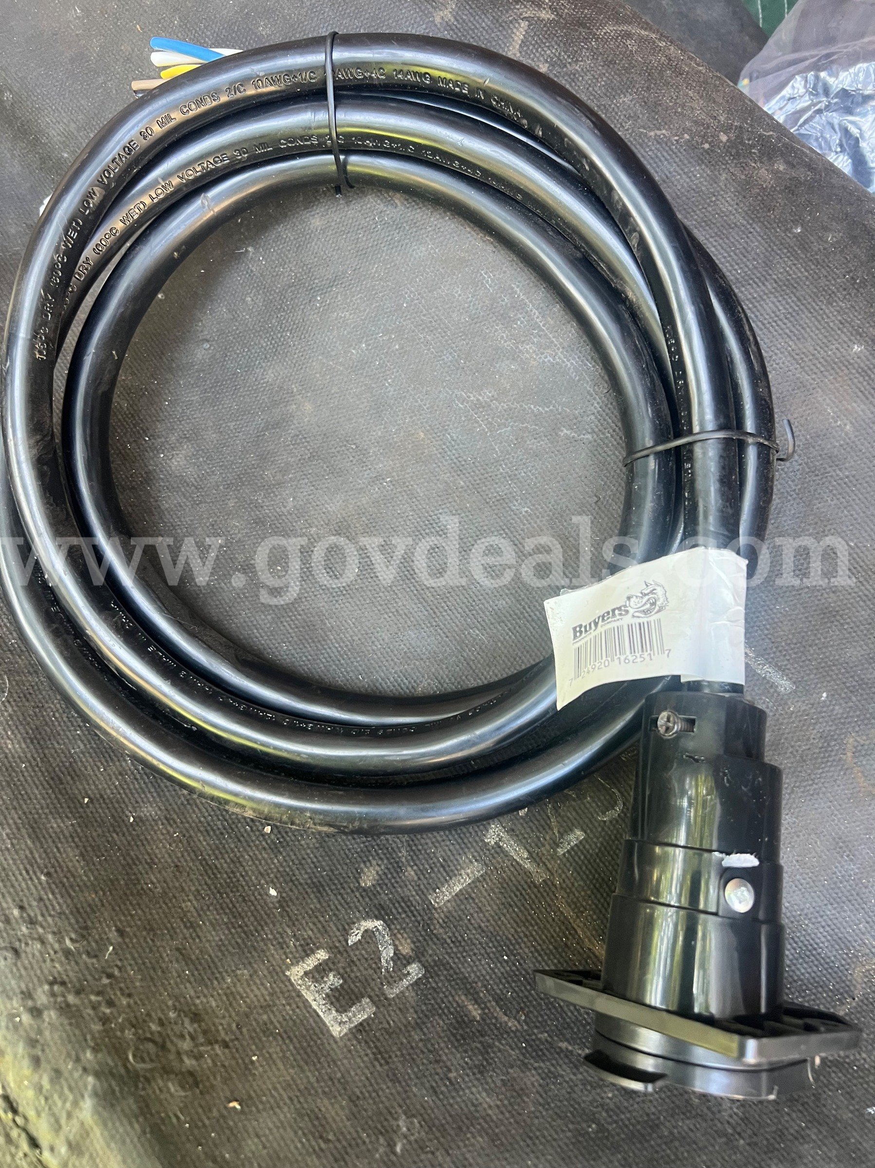 Buyers Products 7-Way Flat Pin Trailer Connector Buyers 7 24920 16251 7 Government Surplus Auction - Primary Photo