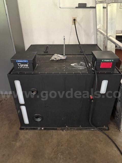 Pump, hose reel, tank and mounting unit
