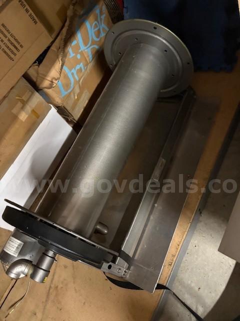 Pump, hose reel, tank and mounting unit GFire Tank Honda Government Surplus Auction - Photo #4