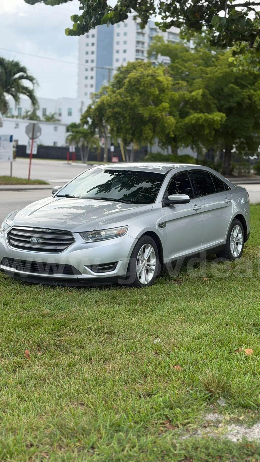 2017 Ford Taurus Ford Taurus Government Surplus Auction - Photo #2