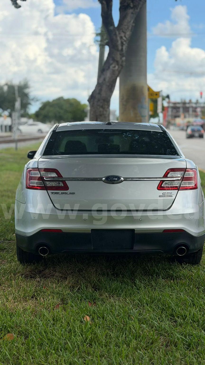 2017 Ford Taurus Ford Taurus Government Surplus Auction - Photo #5
