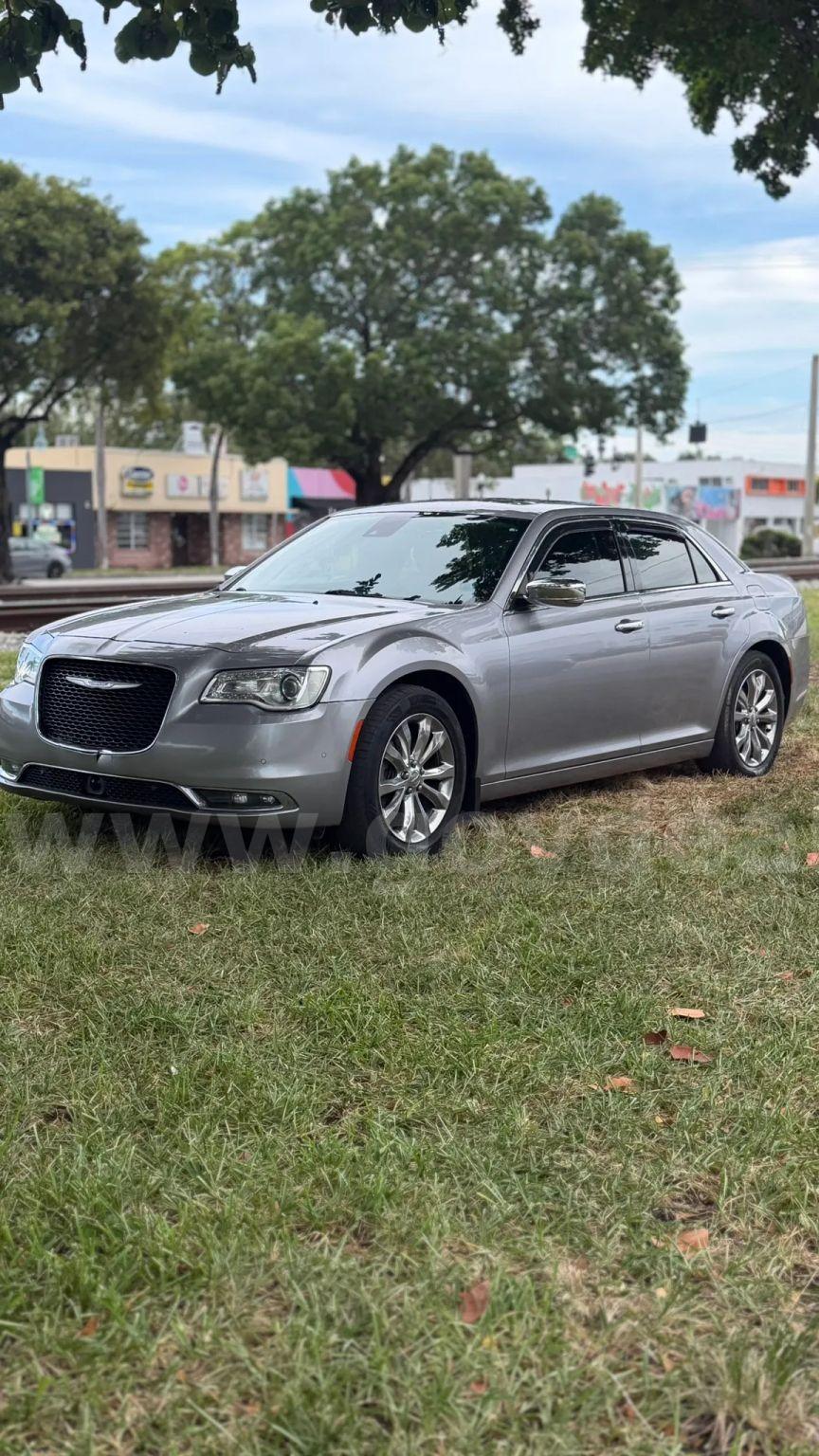 2018 Chrysler 300