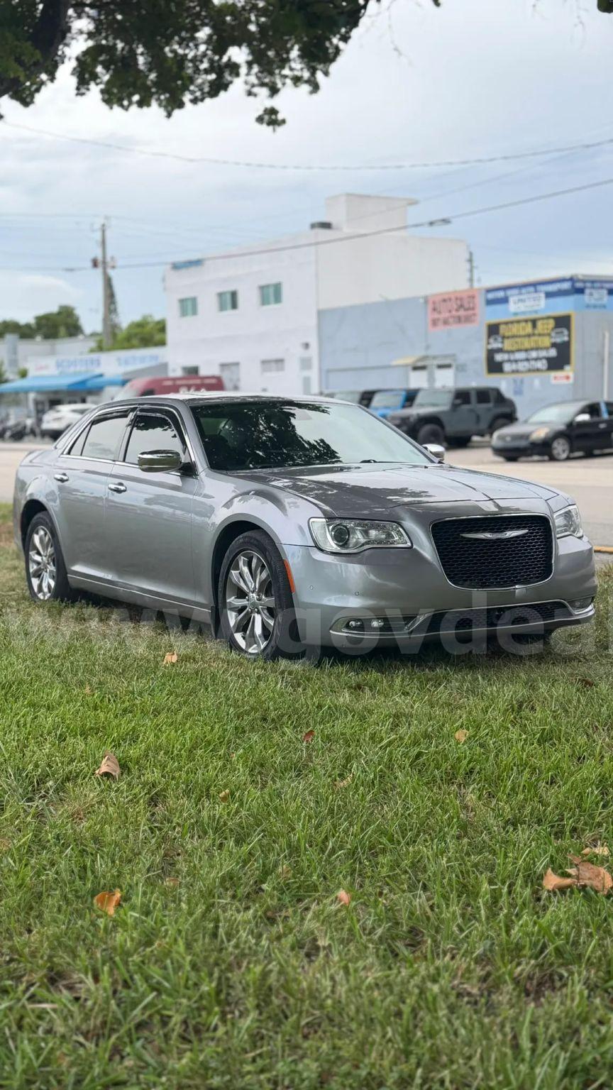 2018 Chrysler 300 Chrysler 300 Government Surplus Auction - Photo #2