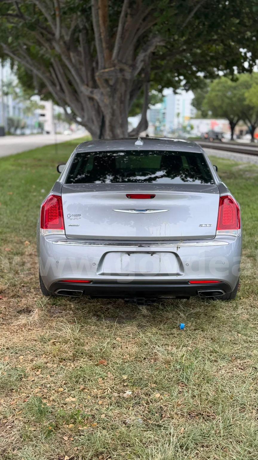 2018 Chrysler 300 Chrysler 300 Government Surplus Auction - Photo #6