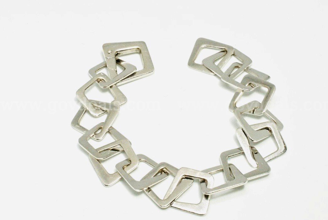 Custom Solid 18KT White Gold Link Italian Made Bracelet   Government Surplus Auction - Photo #3