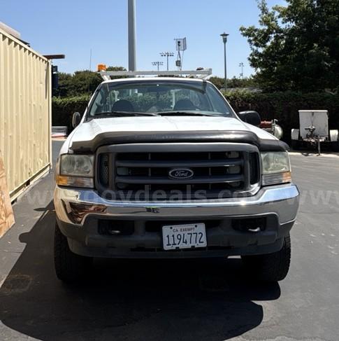 2002 Ford F-250 SD Ford F-250 Government Surplus Auction - Photo #3