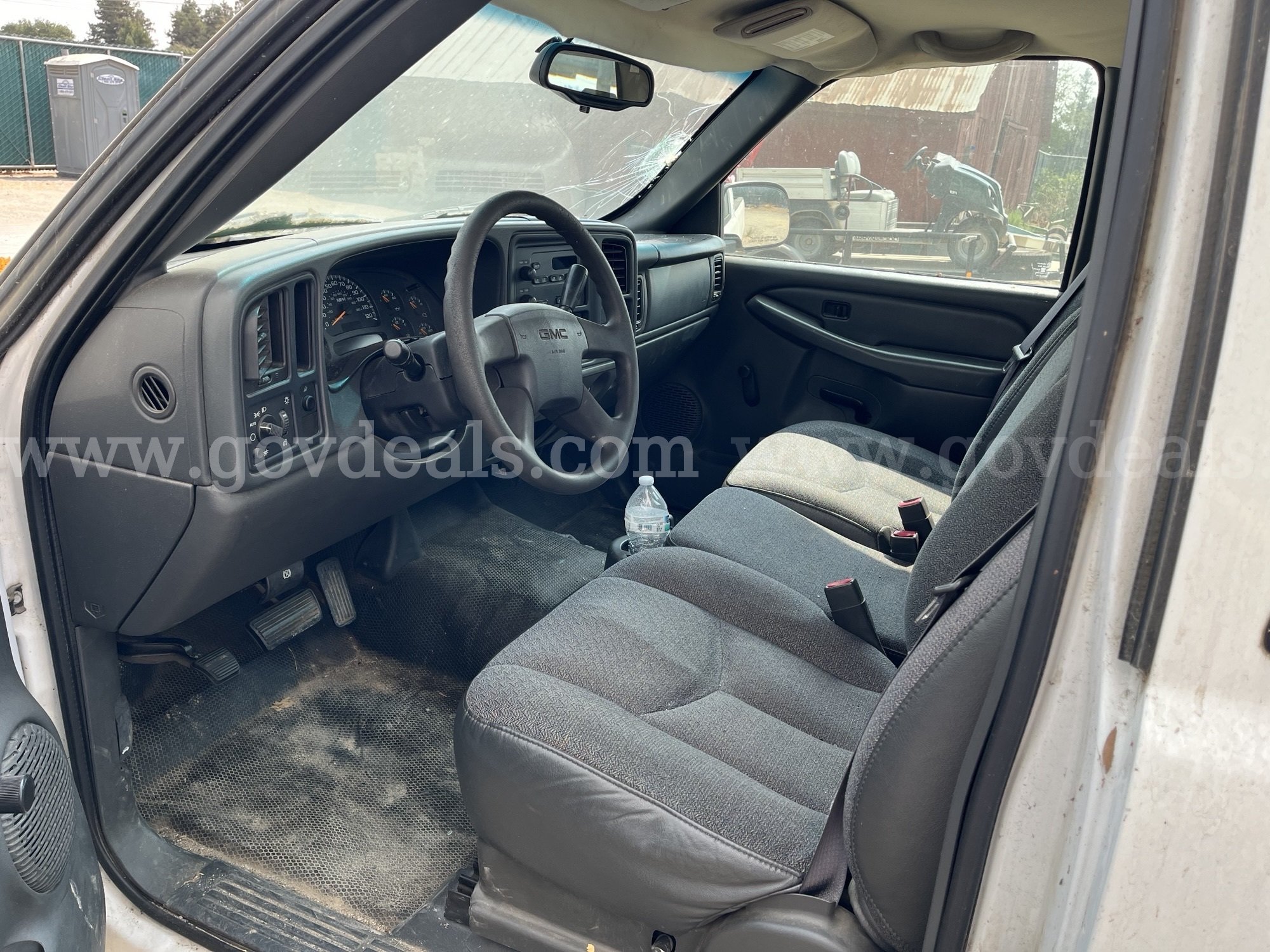 2004 GMC Sierra 1500 Long Bed 2WD GMC Sierra Government Surplus Auction - Photo #6