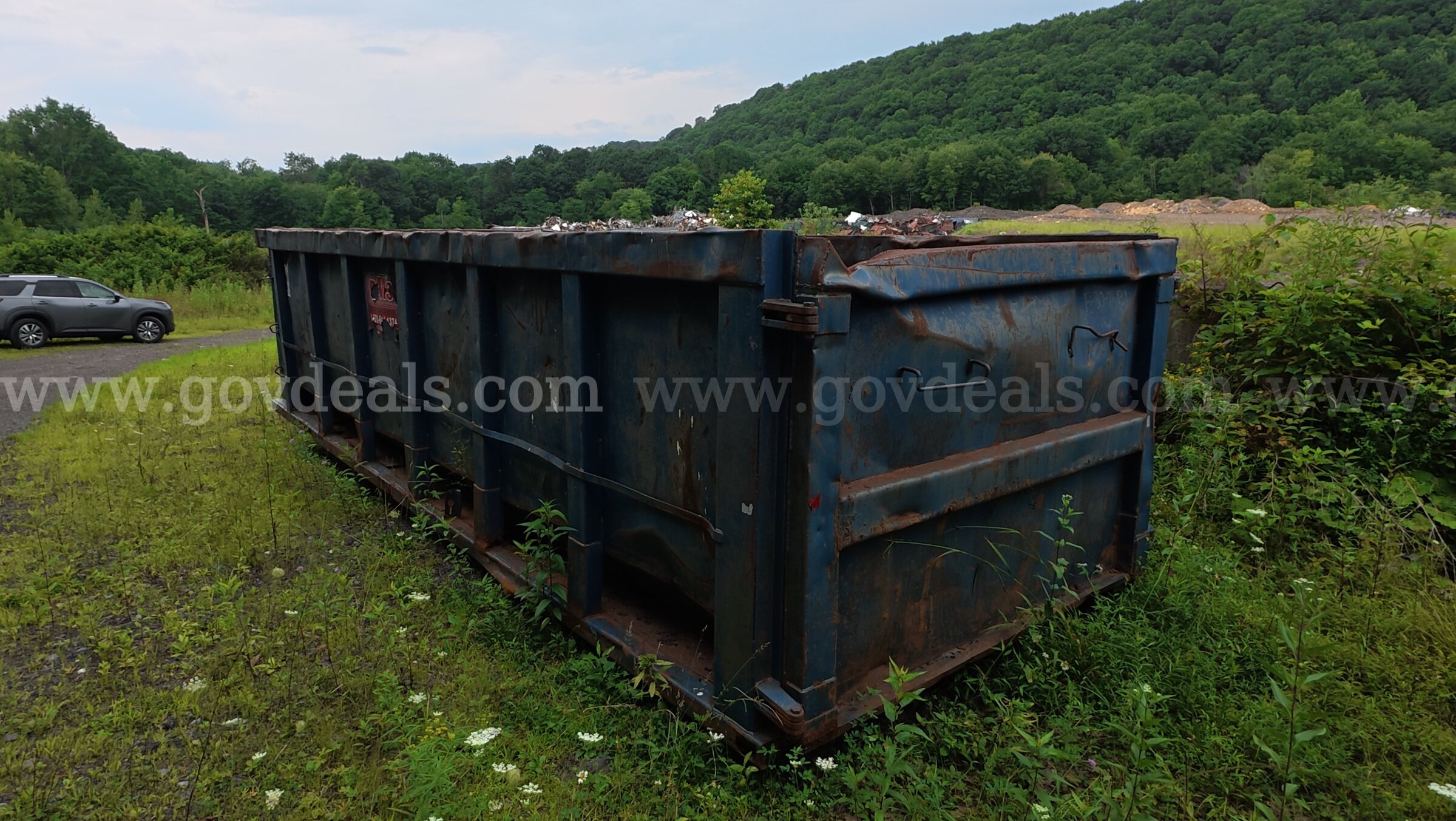 QTY - 2 30CYD Refuse Rolloff Containers Galbreath  Government Surplus Auction - Photo #3