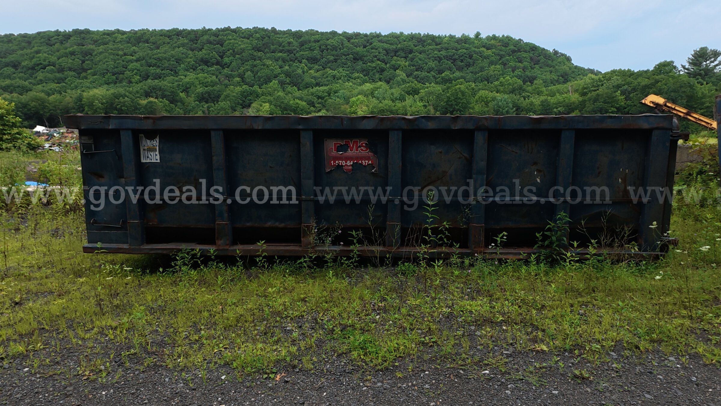 QTY - 2 30CYD Refuse Rolloff Containers Galbreath  Government Surplus Auction - Photo #5