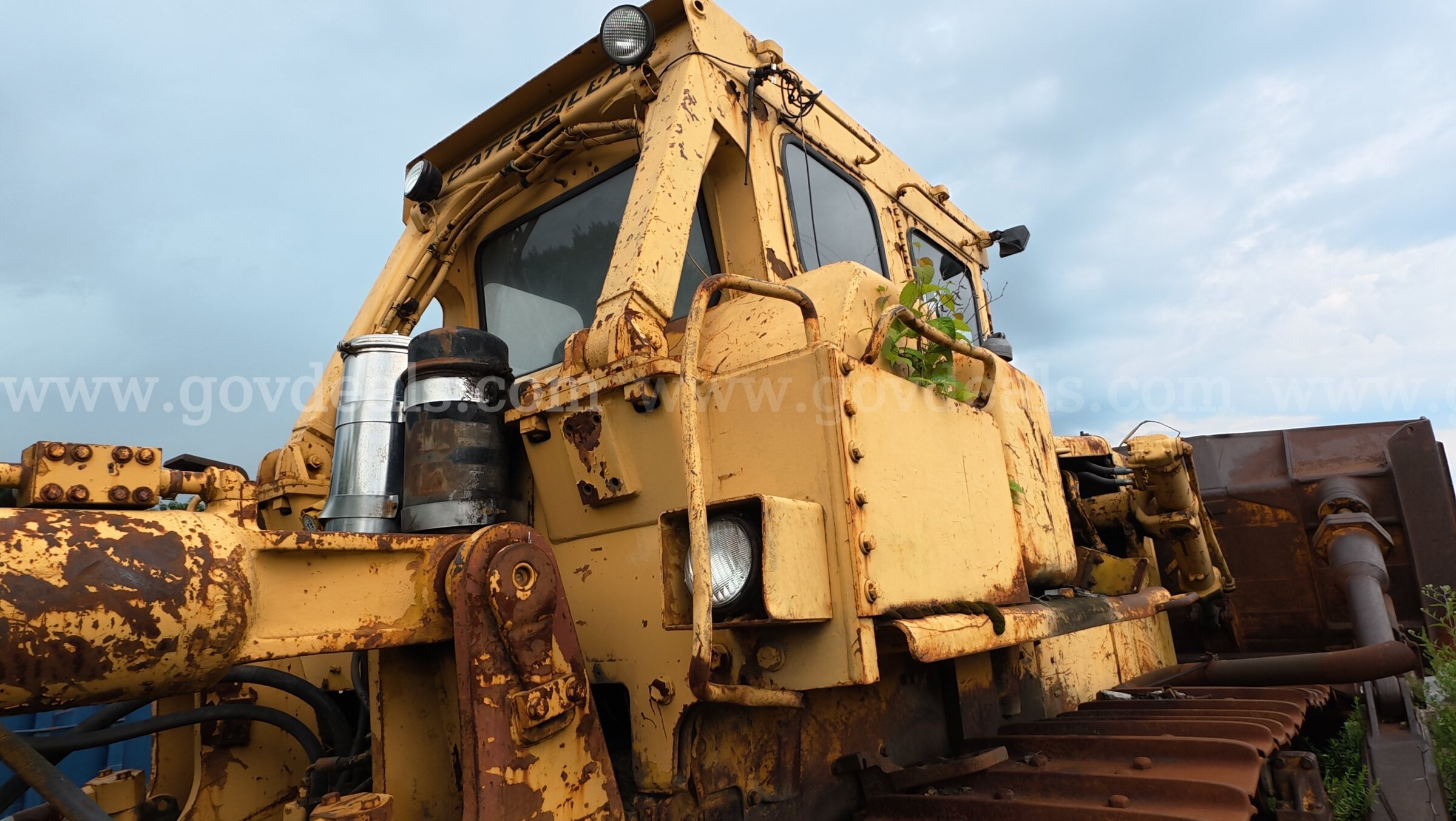 1980 Caterpillar D9H Dozer Caterpillar D9H Government Surplus Auction - Photo #5