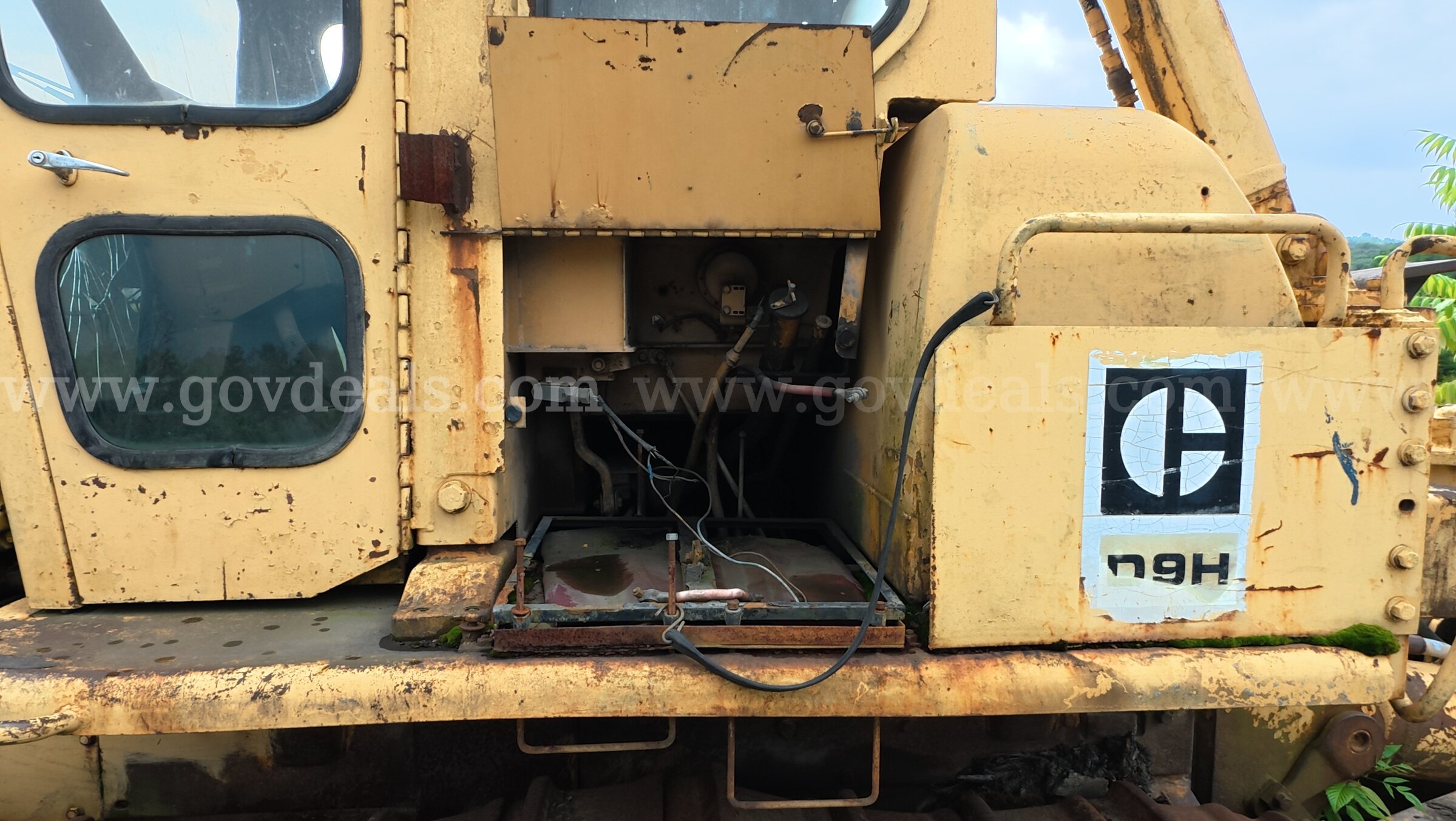 1980 Caterpillar D9H Dozer Caterpillar D9H Government Surplus Auction - Photo #6