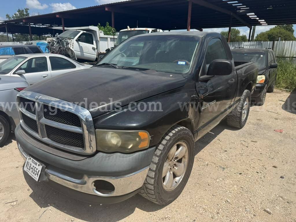 2005 Dodge Ram 1500 ST Short Bed 2WD Dodge Ram 1500 Government Surplus Auction - Photo #2