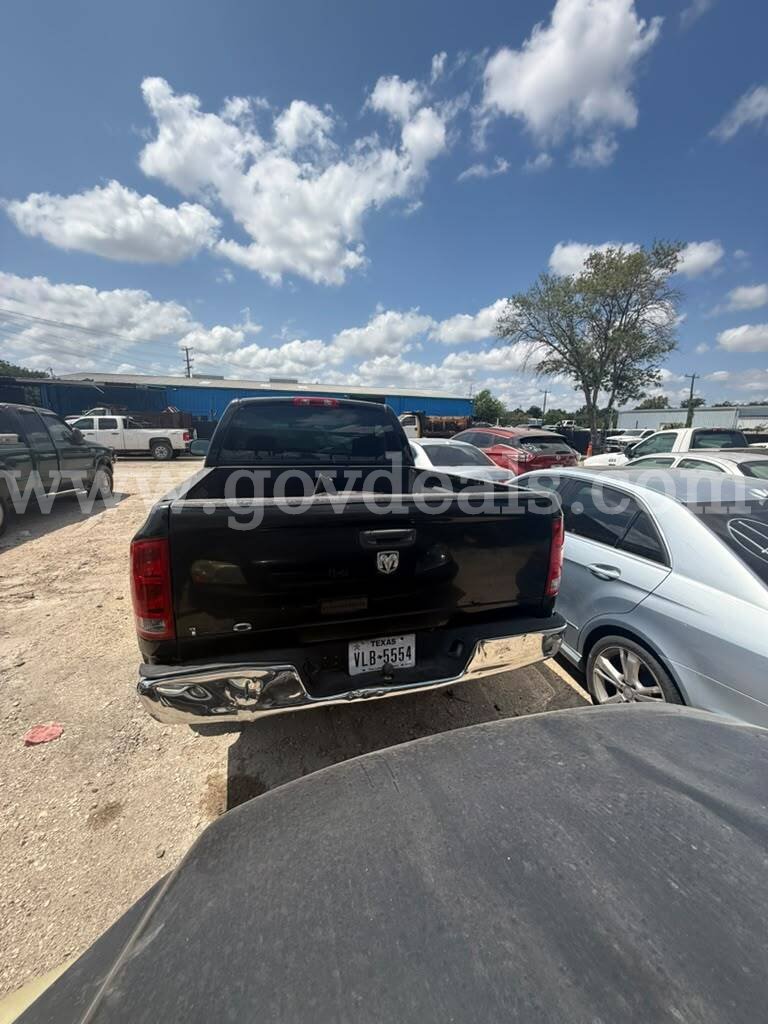 2005 Dodge Ram 1500 ST Short Bed 2WD Dodge Ram 1500 Government Surplus Auction - Photo #4