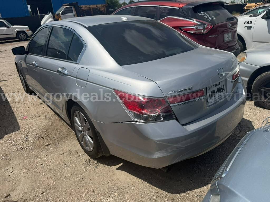 2012 Honda Accord EX-L V6 Sedan AT with Navigation Honda Accord Government Surplus Auction - Photo #3