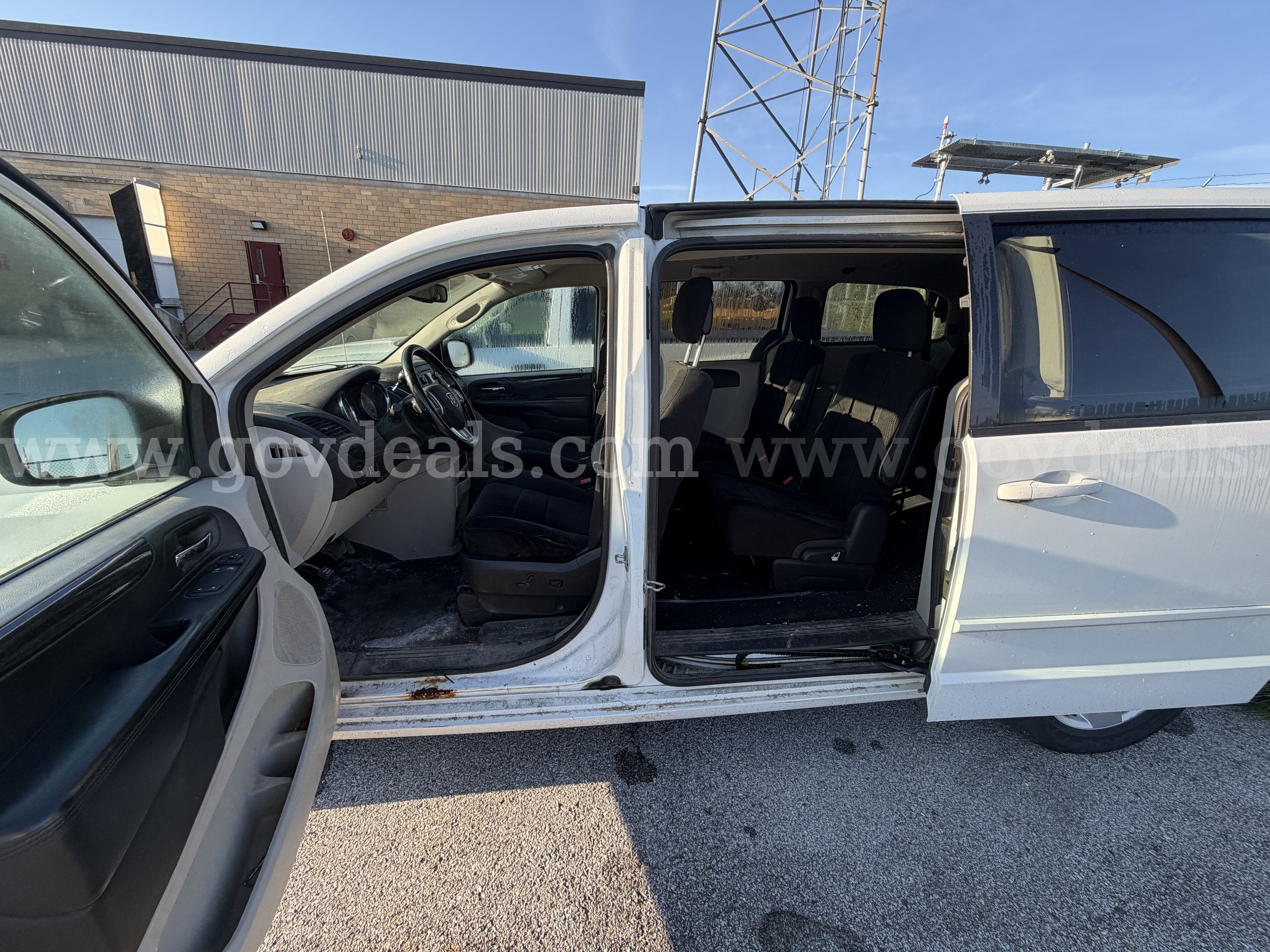 2014 Dodge Grand Caravan Dodge Grand Caravan Government Surplus Auction - Photo #6