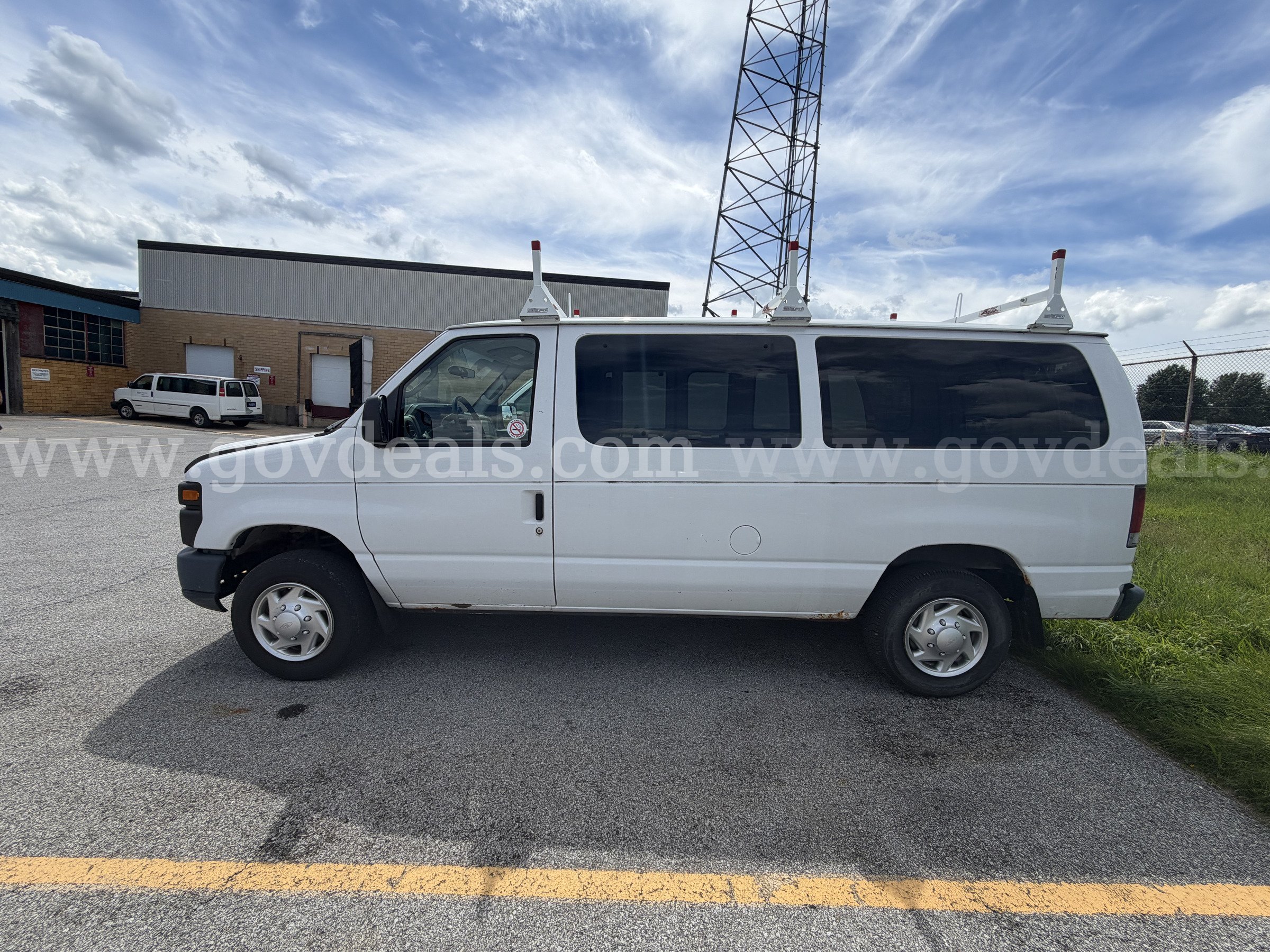 2012 Ford Econoline Ford Econoline Government Surplus Auction - Photo #2