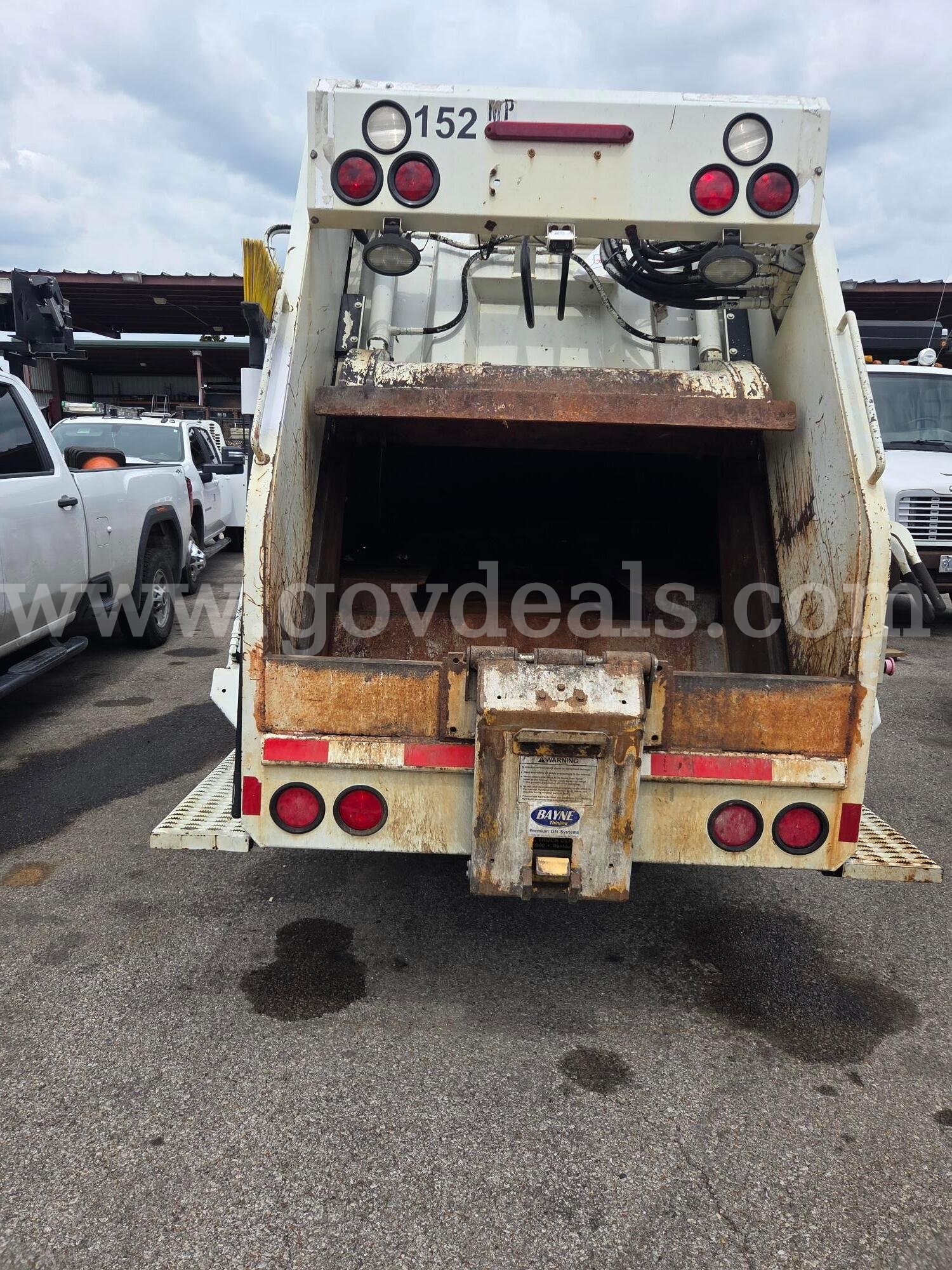 2007 Sterling 360 Sterling 360 Government Surplus Auction - Photo #5