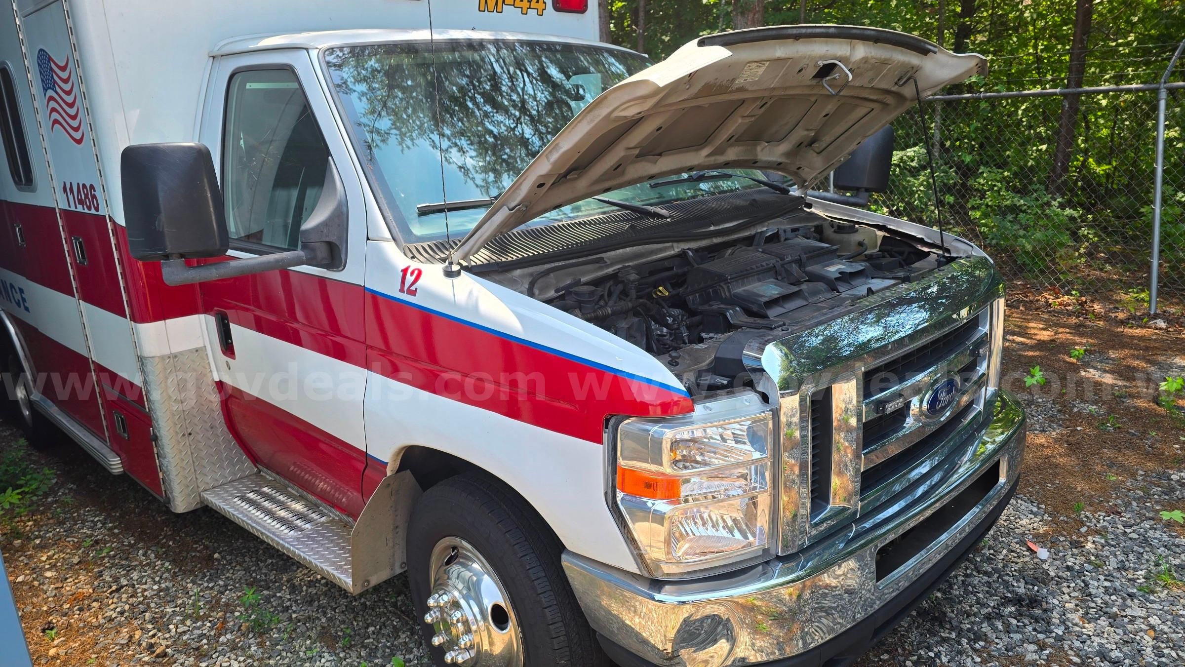 2002 Ford Econoline Ford Econoline Government Surplus Auction - Photo #5