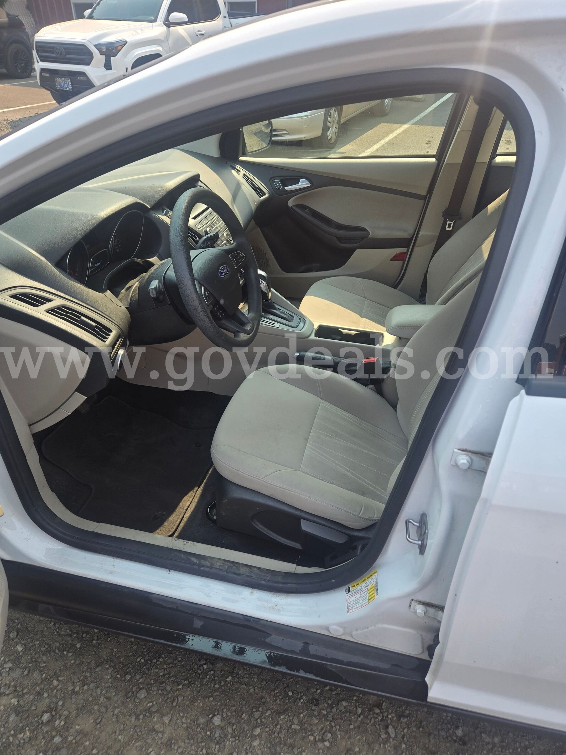 2015 Ford Focus Ford Focus Government Surplus Auction - Photo #4
