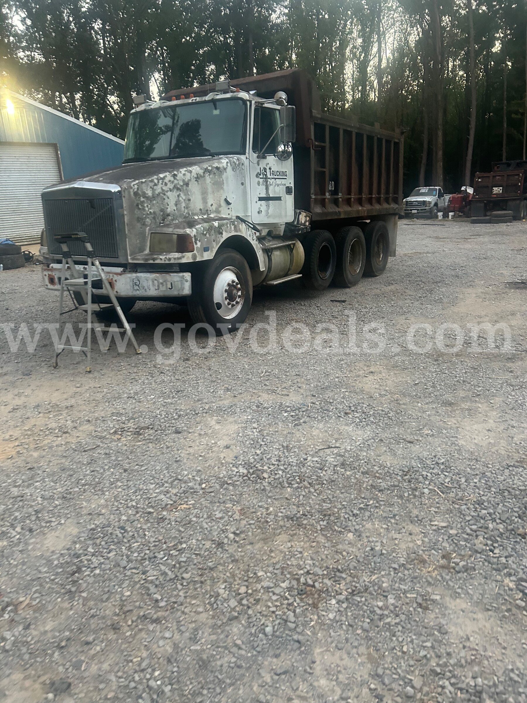1989 WhiteGMC WCA WhiteGMC WCA Government Surplus Auction - Photo #2