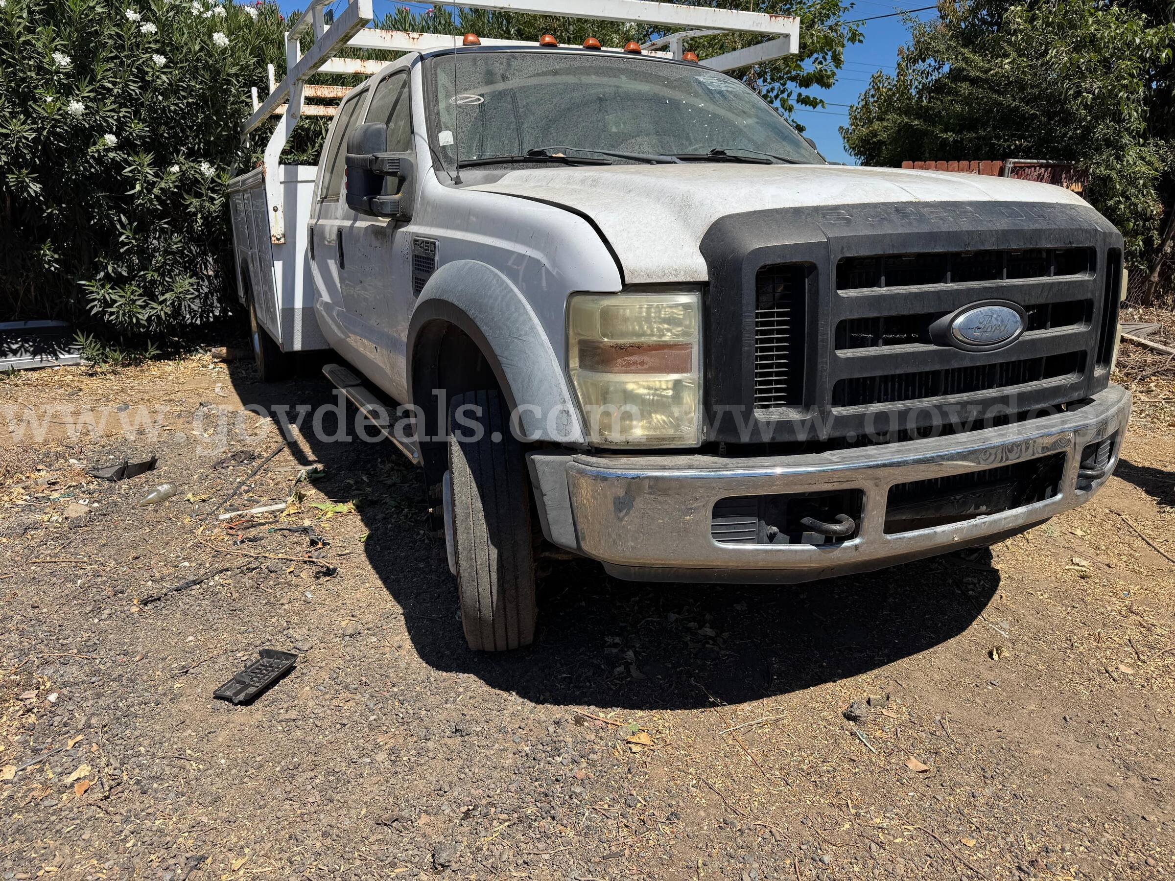 2008 Ford F-450 SD Crew Cab 2WD DRW Ford F-450 Government Surplus Auction - Photo #2