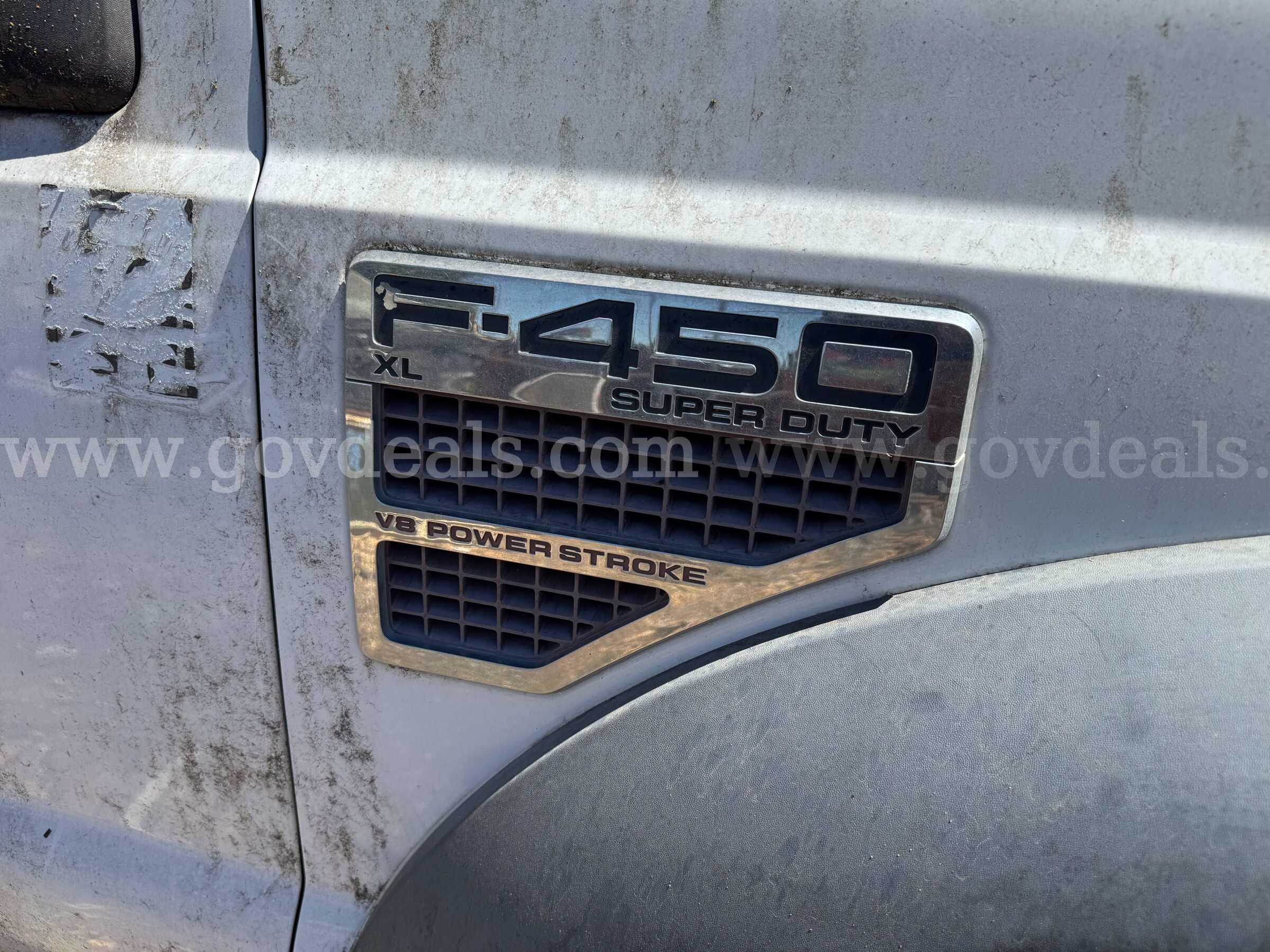 2008 Ford F-450 SD Crew Cab 2WD DRW Ford F-450 Government Surplus Auction - Photo #5