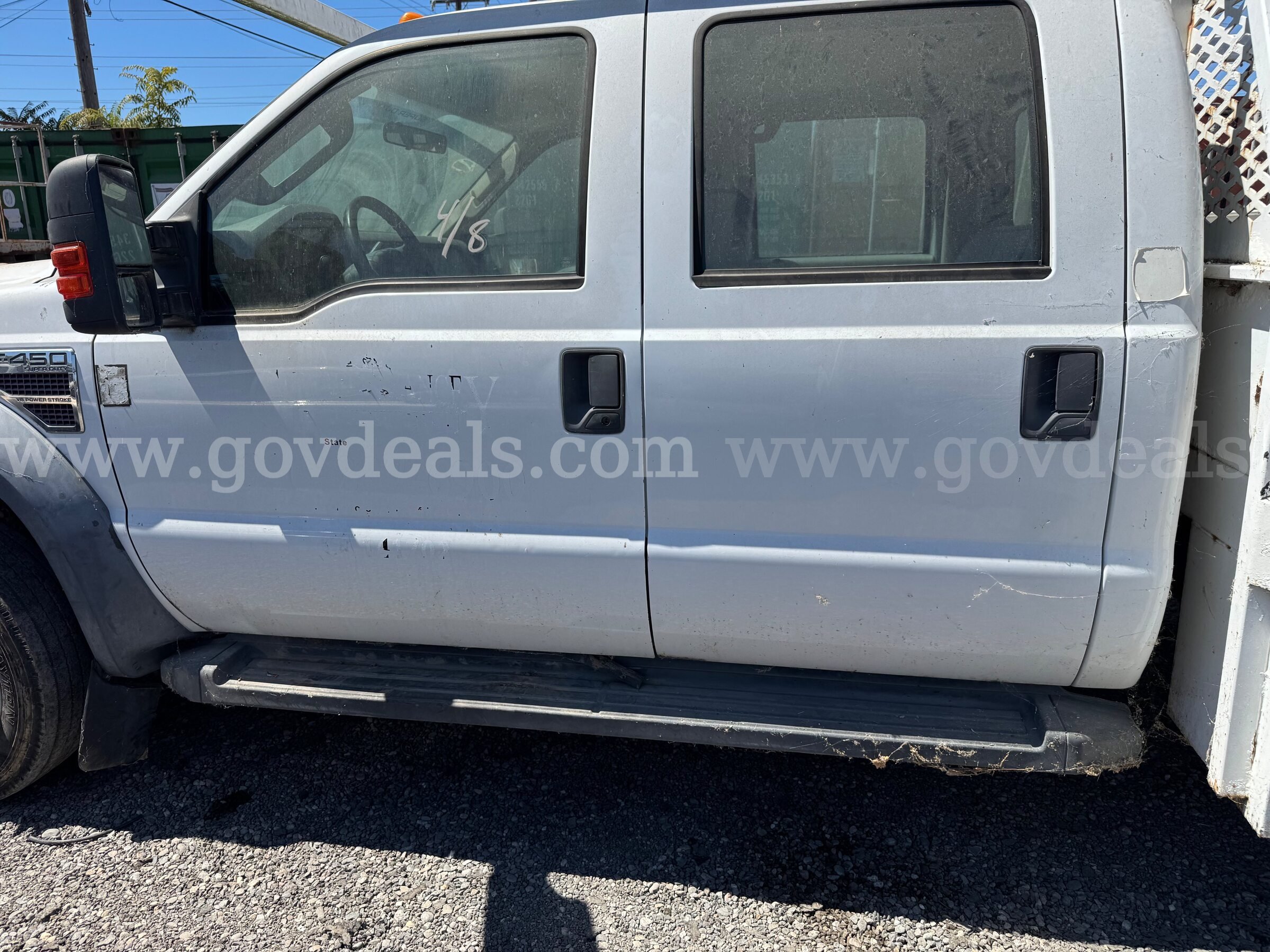 2008 Ford F-450 XL crew cab drw utility truck  Crew Cab 2WD DRW Ford F-450 Government Surplus Auction - Photo #4