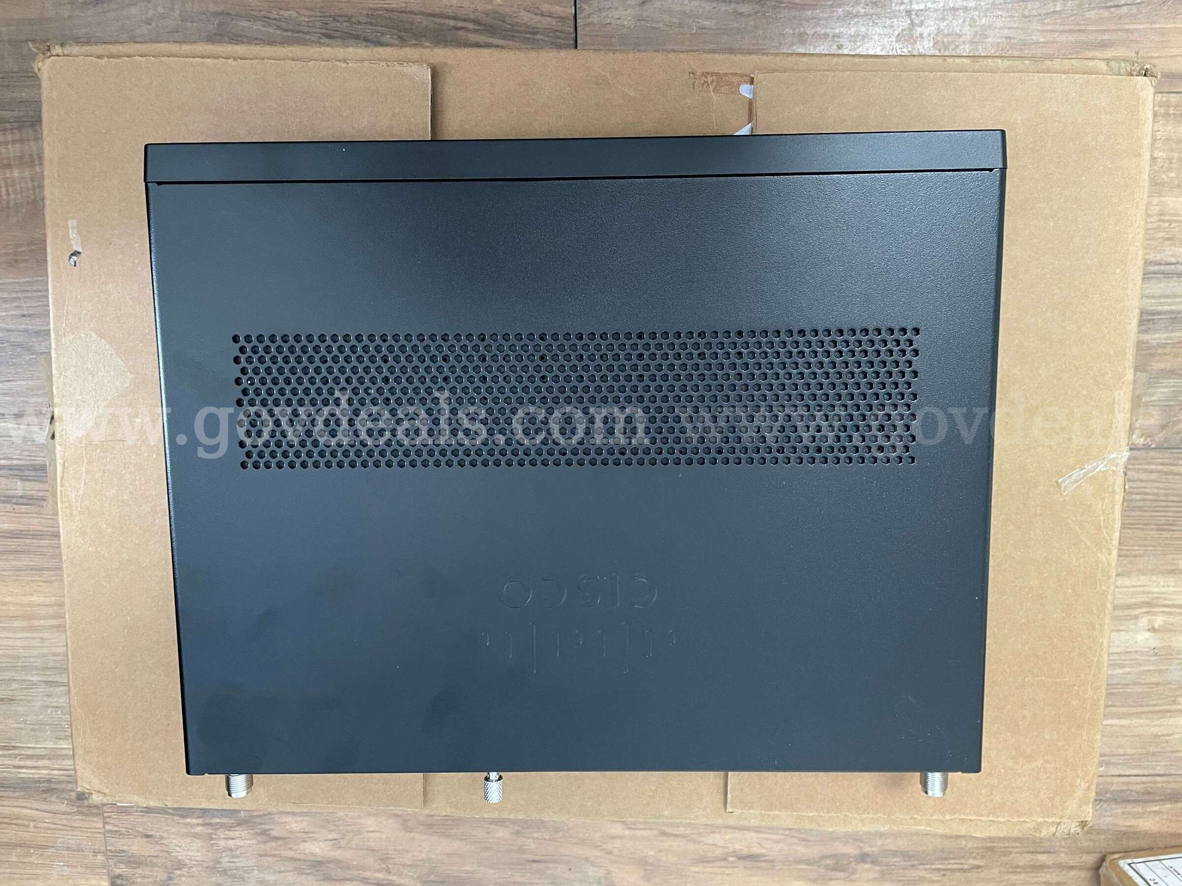 Lot of 5 – Cisco C899G-LTE-NA-K9 Integrated Services Routers - Sealed Cisco C899G Government Surplus Auction - Photo #4