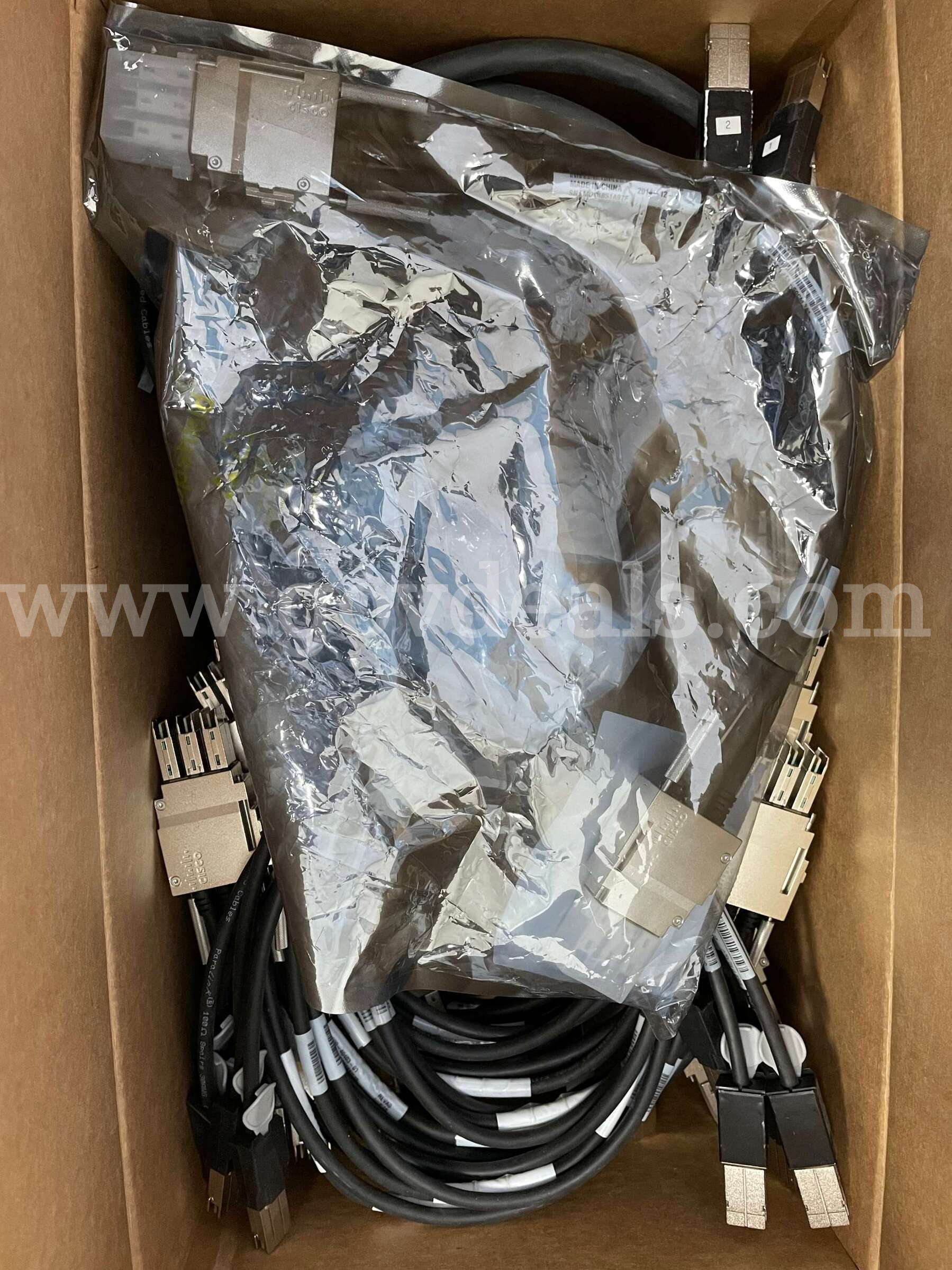 Lot of 48 Cisco, LEONI & Molex BladeStack and Stack Cables Cisco  Government Surplus Auction - Photo #4