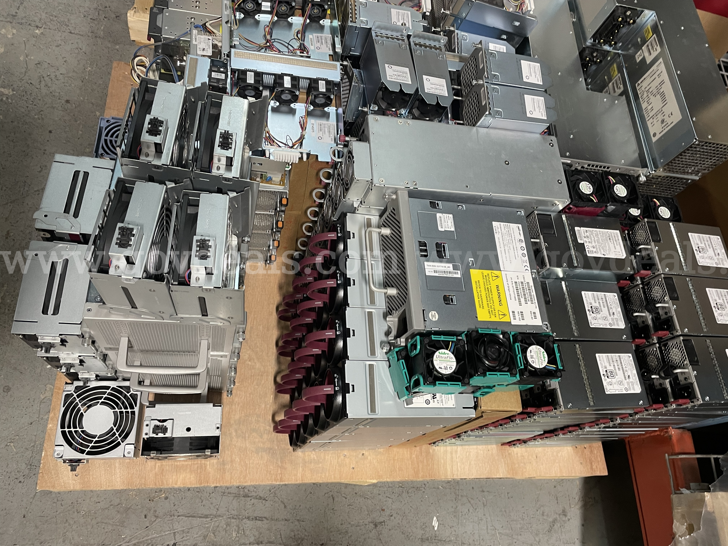 Lot of 258 Server Power Supplies, Cooling Fan Modules & Network Hardware – HP, Cisco, Delta, LiteOn, Artesyn, Intel HP 258 Government Surplus Auction - Primary Photo