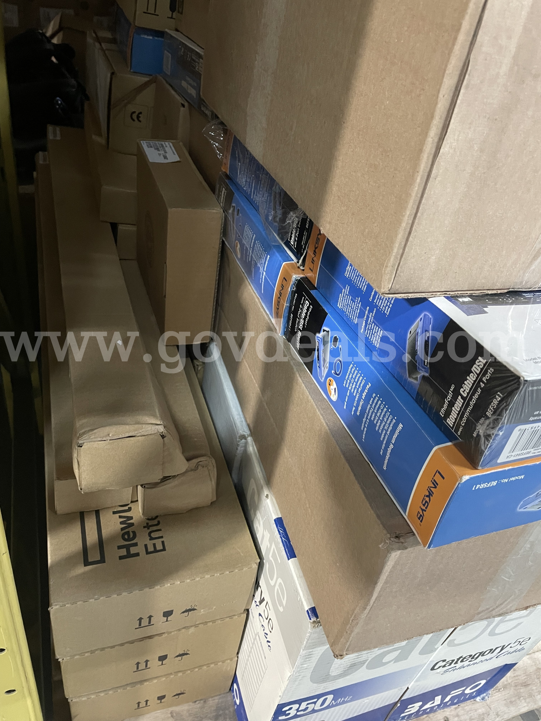 Mixed IT Equipment & Networking Hardware Lot – Cisco, HP, Lenovo, Polycom, Aruba, APC, Linksys, IBM HP  Government Surplus Auction - Photo #3