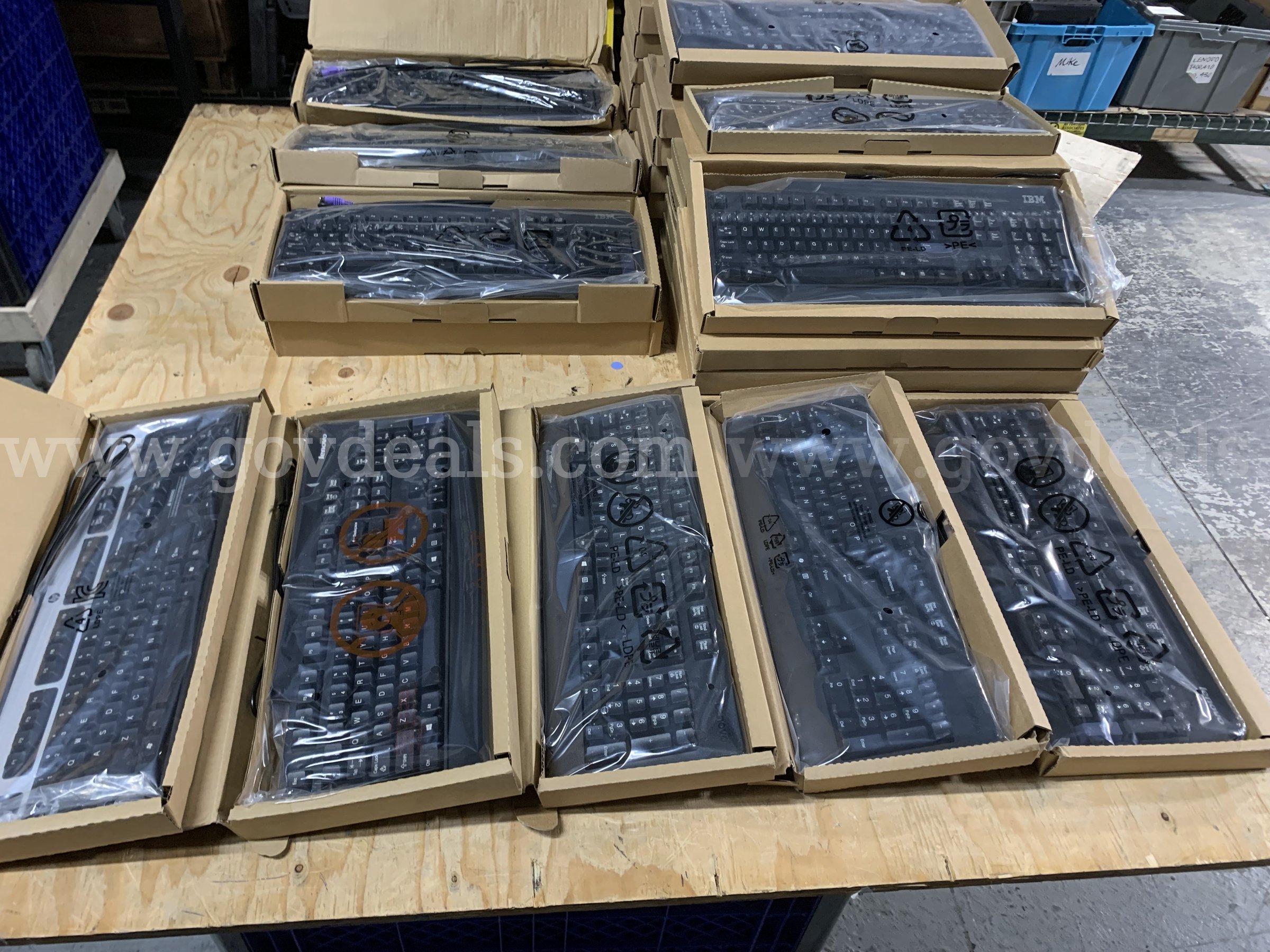 Lot of 39 NEW USB & PS/2 Keyboards – HP, Lenovo & IBM Business Keyboards – Unused